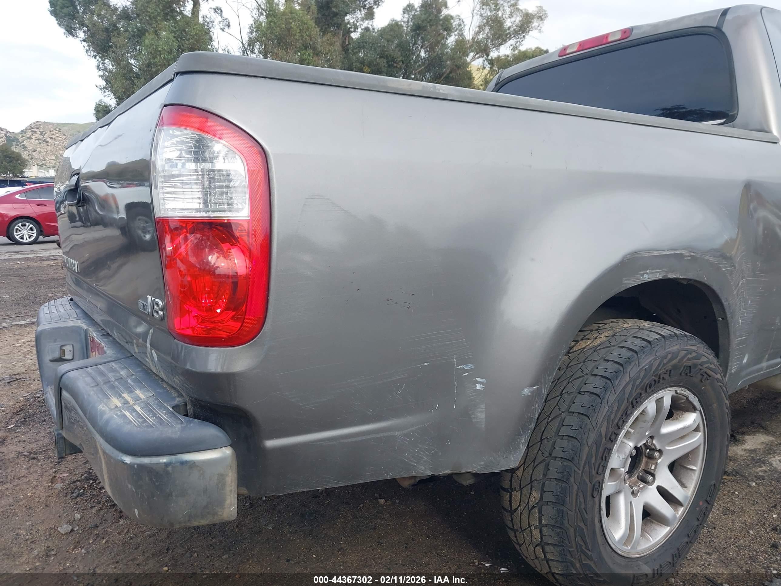 TOYOTA TUNDRA image 6