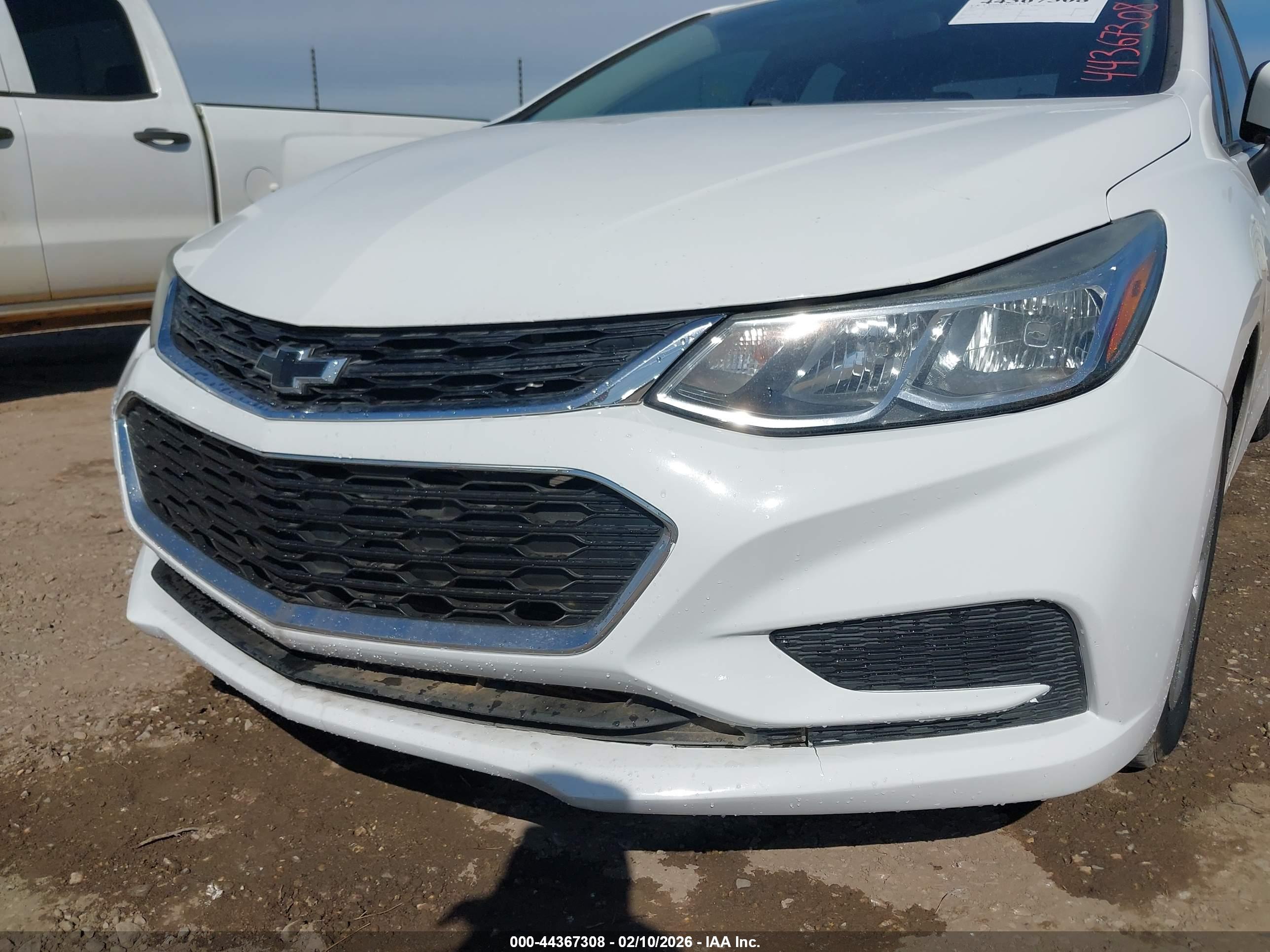 CHEVROLET CRUZE image 6