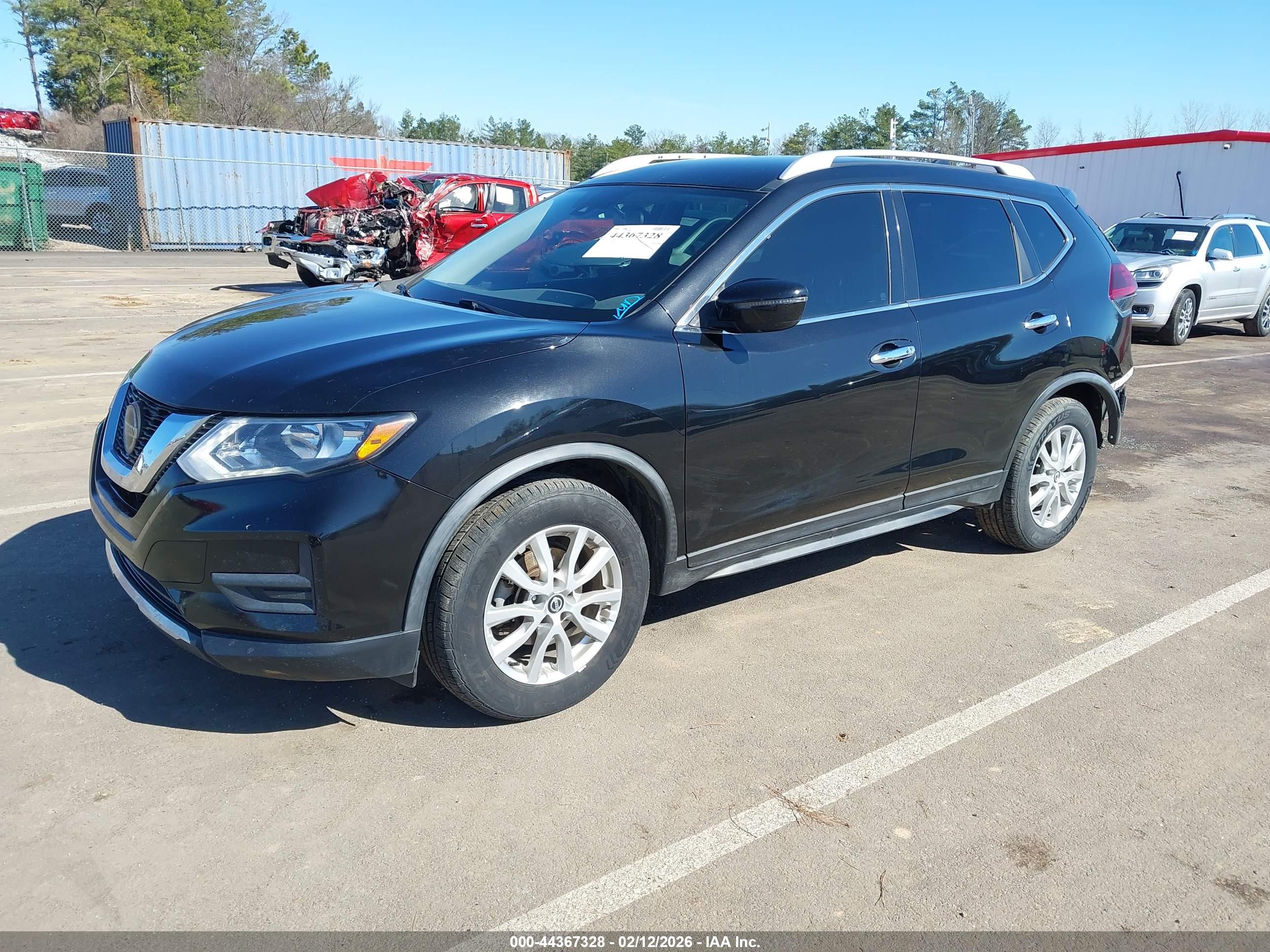 NISSAN ROGUE image 2