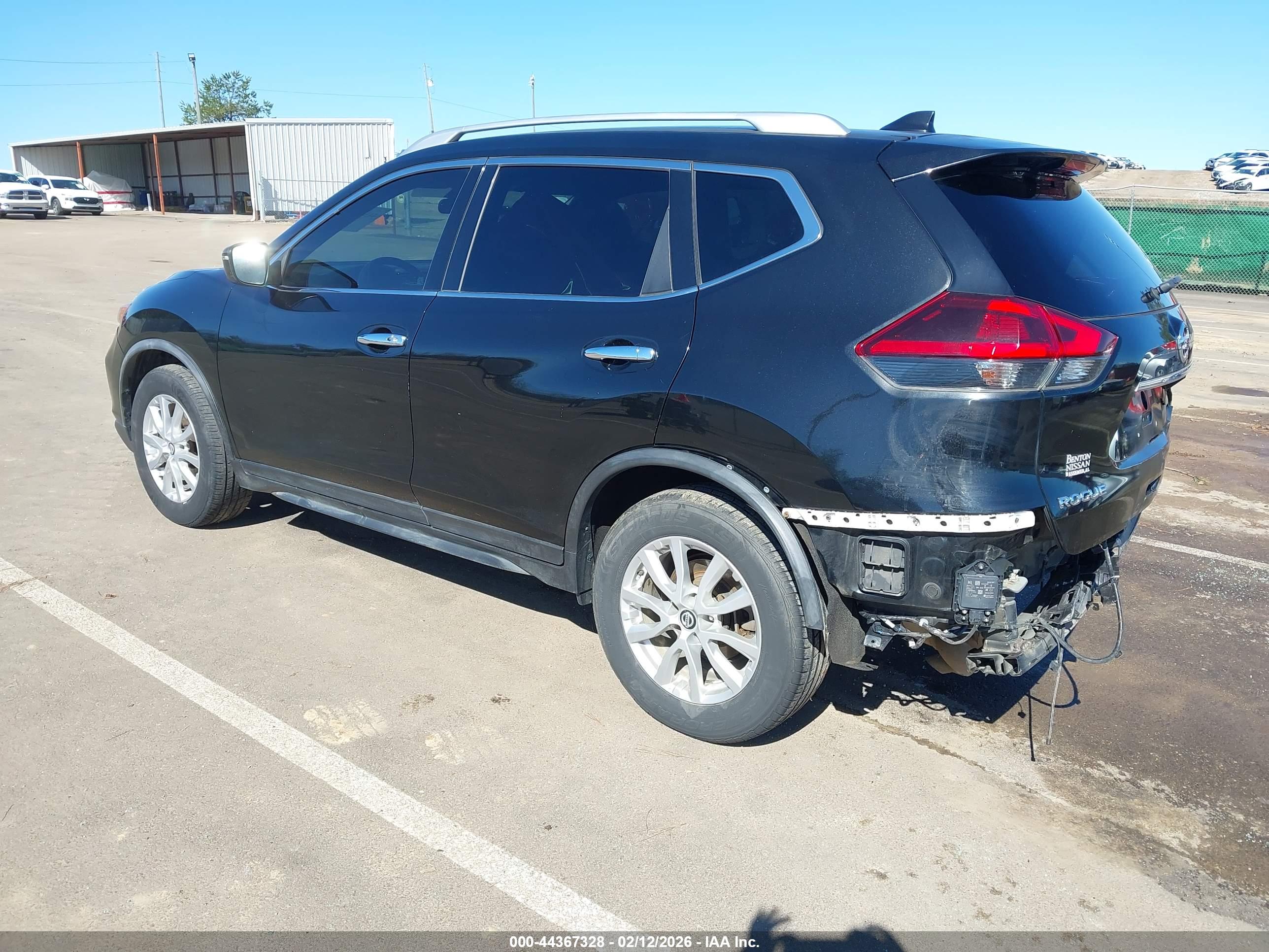 NISSAN ROGUE image 3