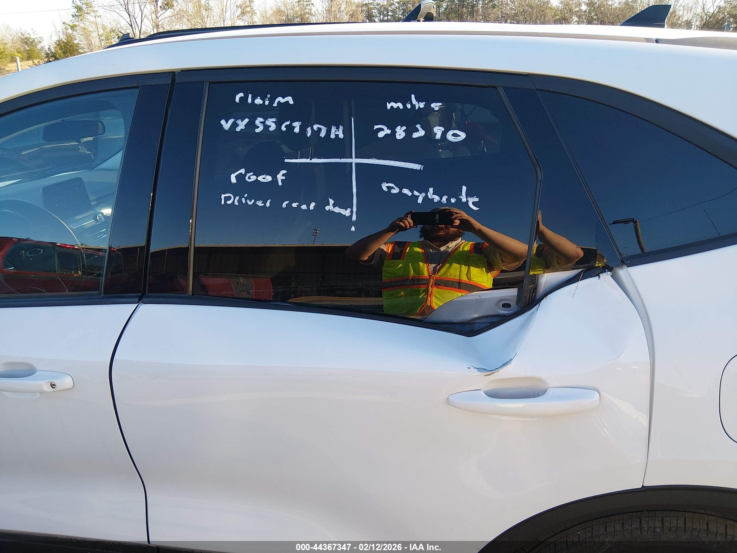 FORD ESCAPE image 6