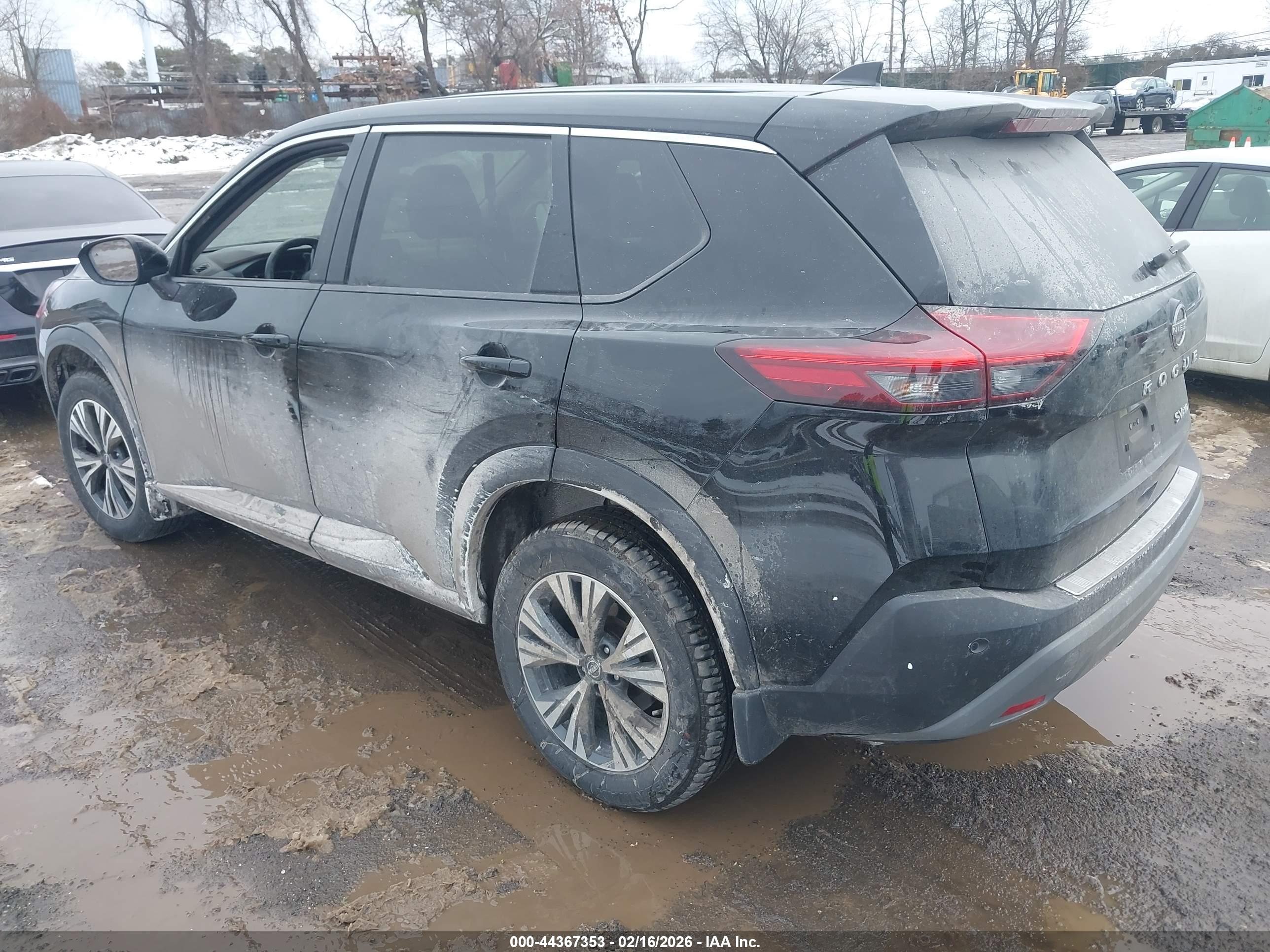 NISSAN ROGUE image 3