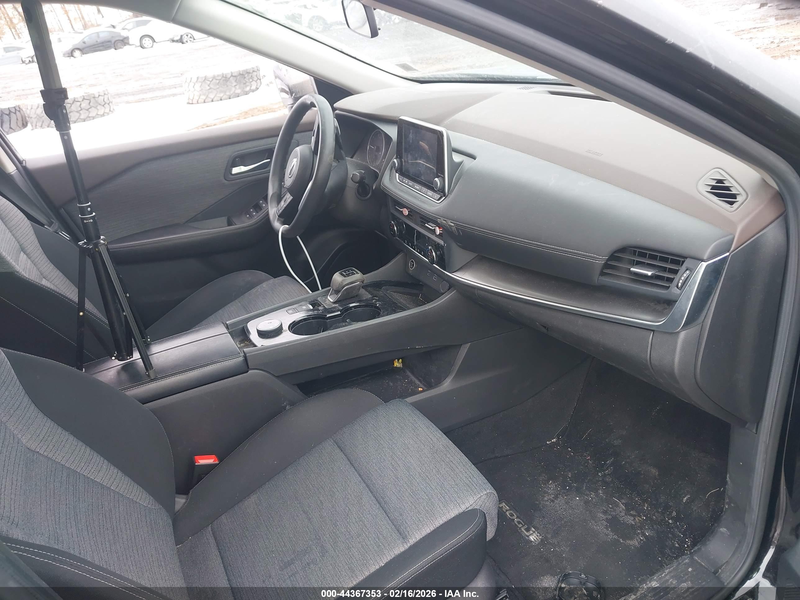 NISSAN ROGUE image 5