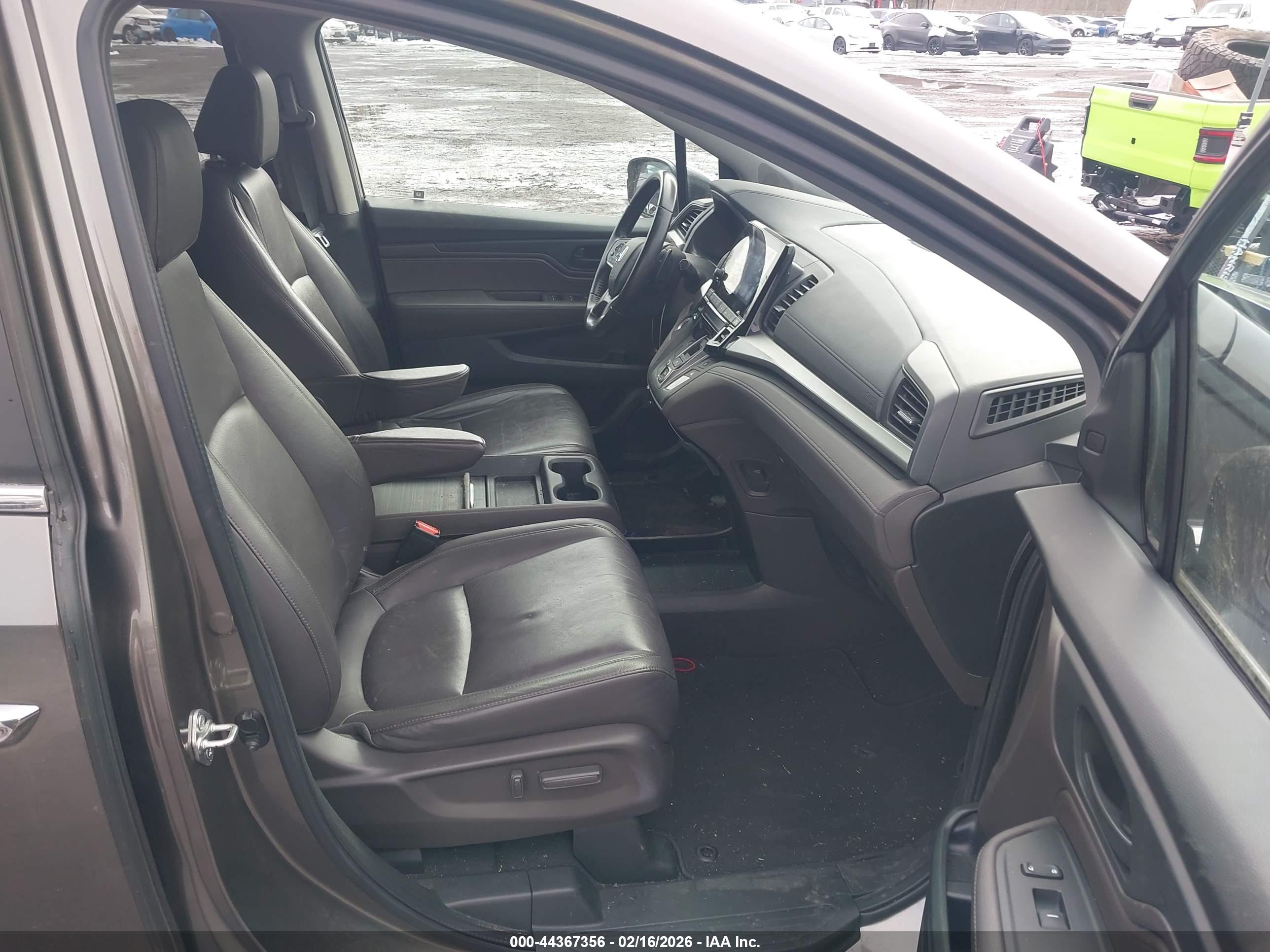 HONDA ODYSSEY image 5