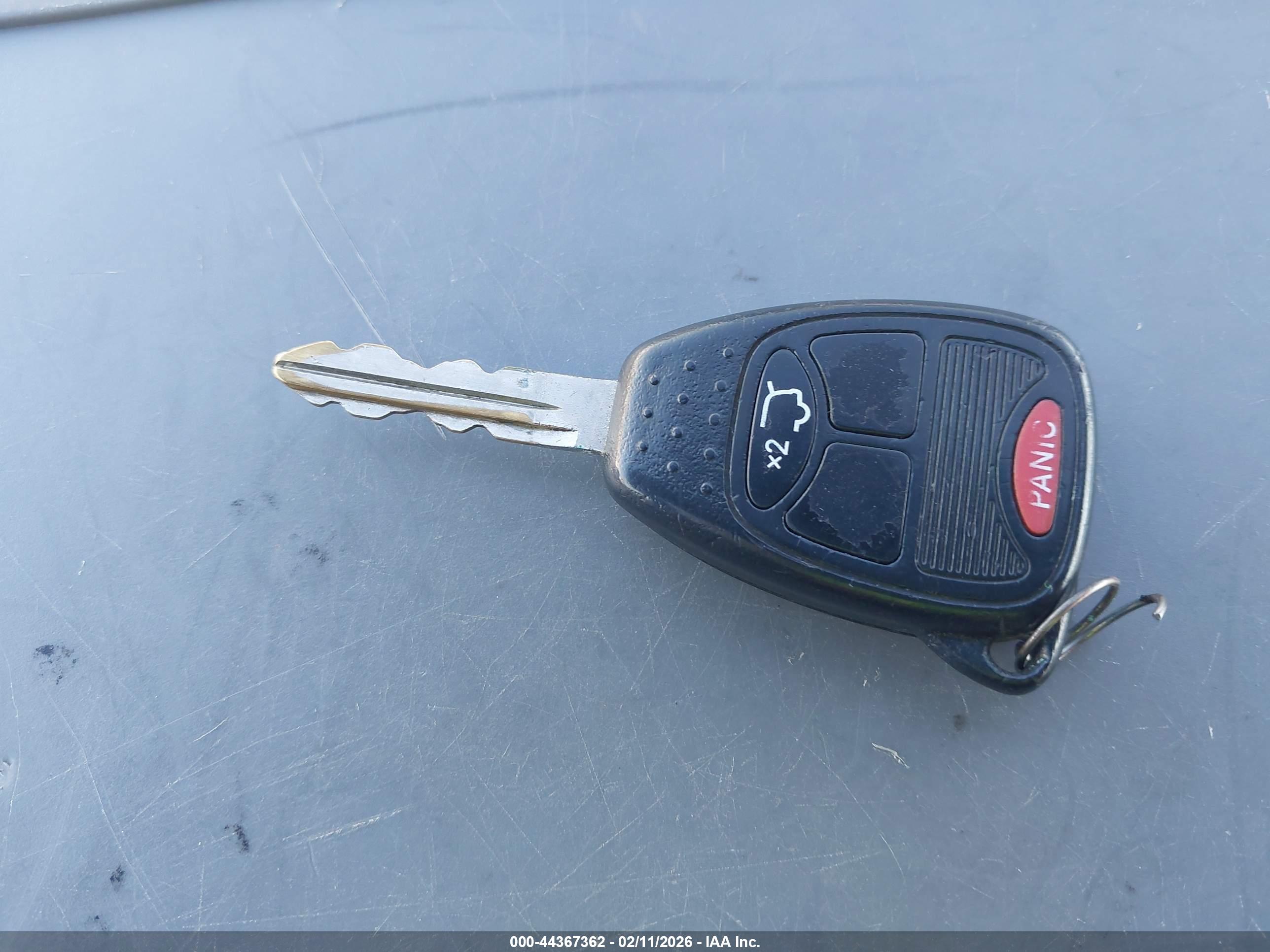 JEEP LIBERTY image 11