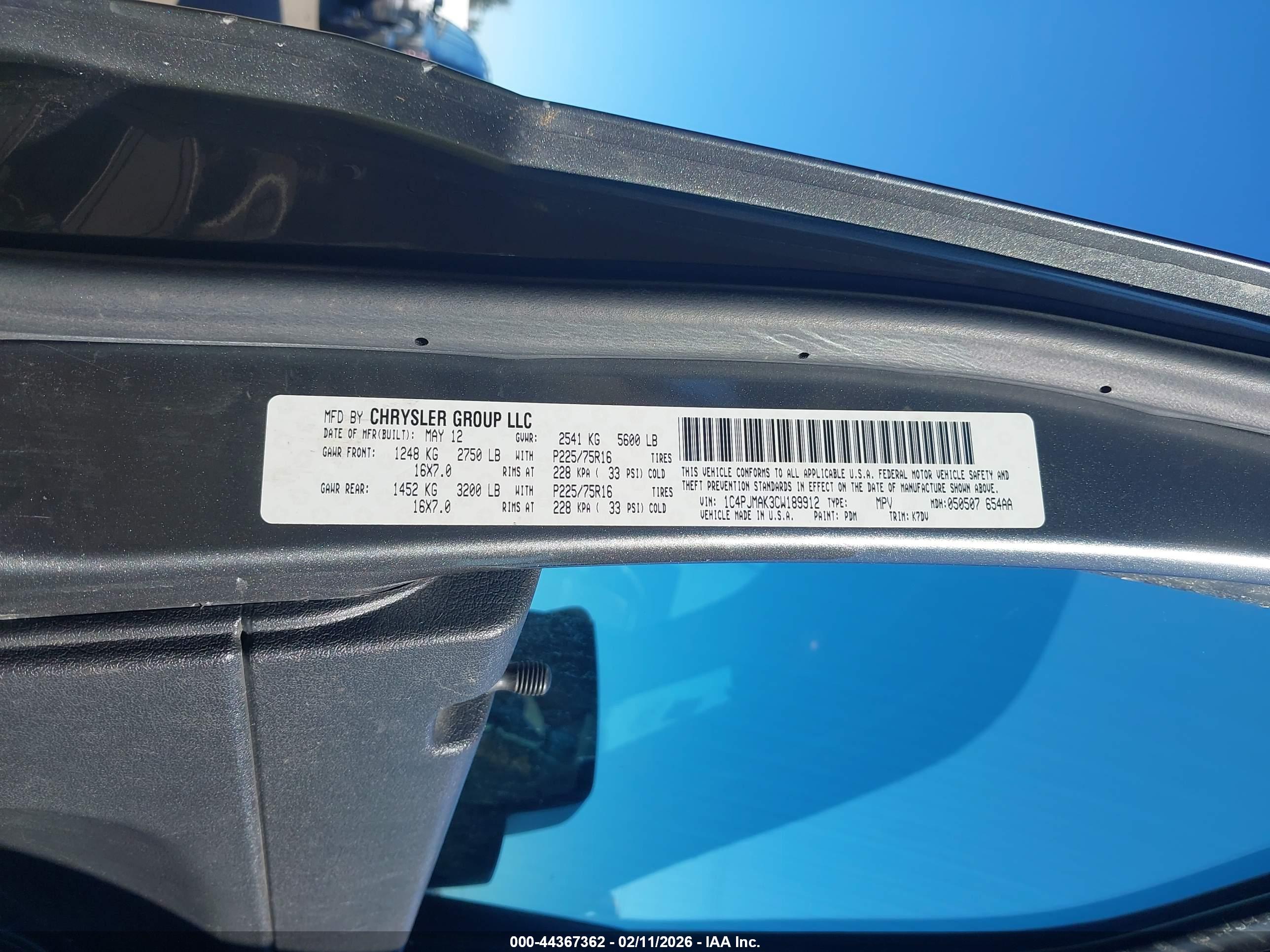 JEEP LIBERTY image 9
