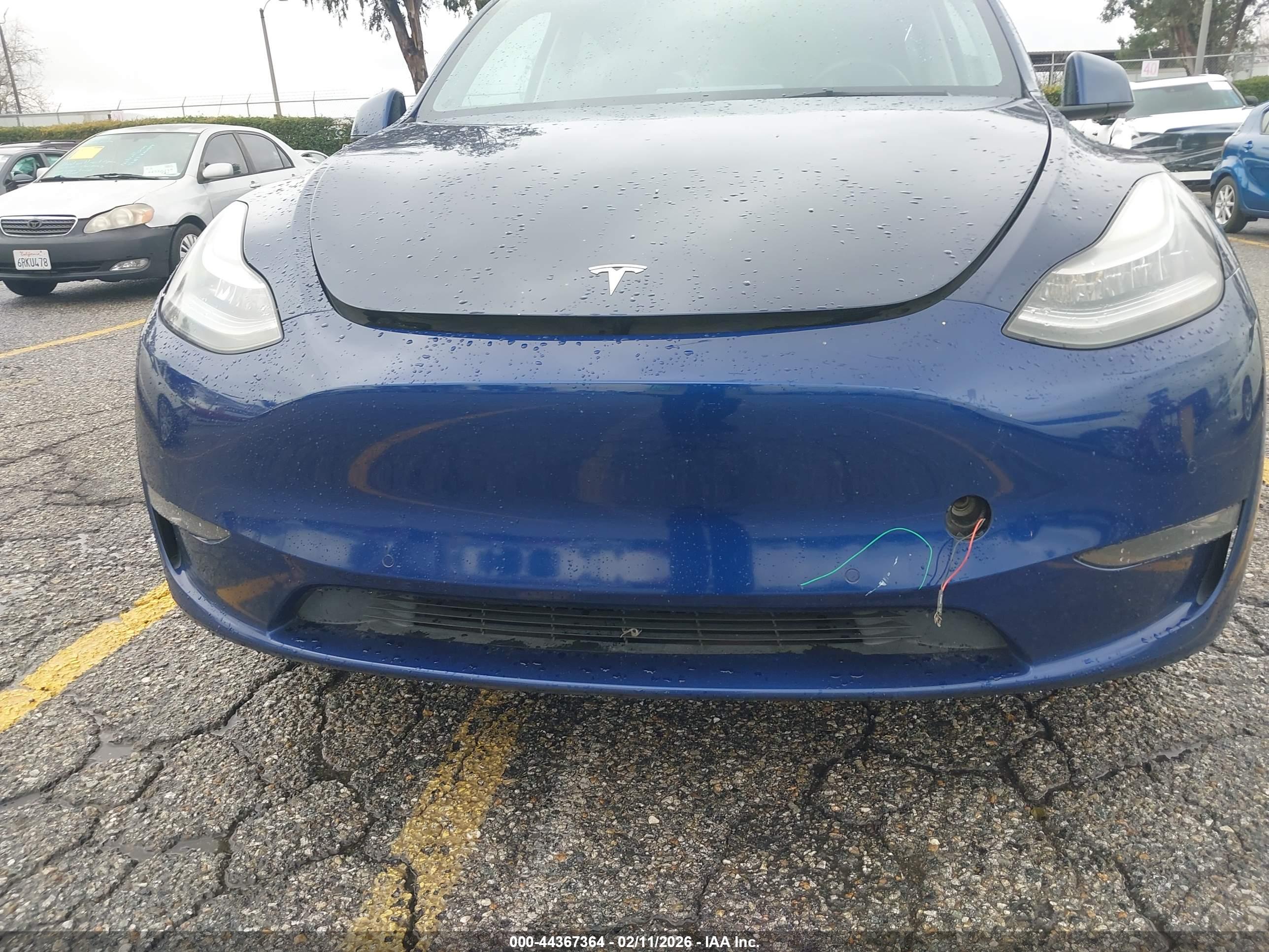 TESLA MODEL image 6