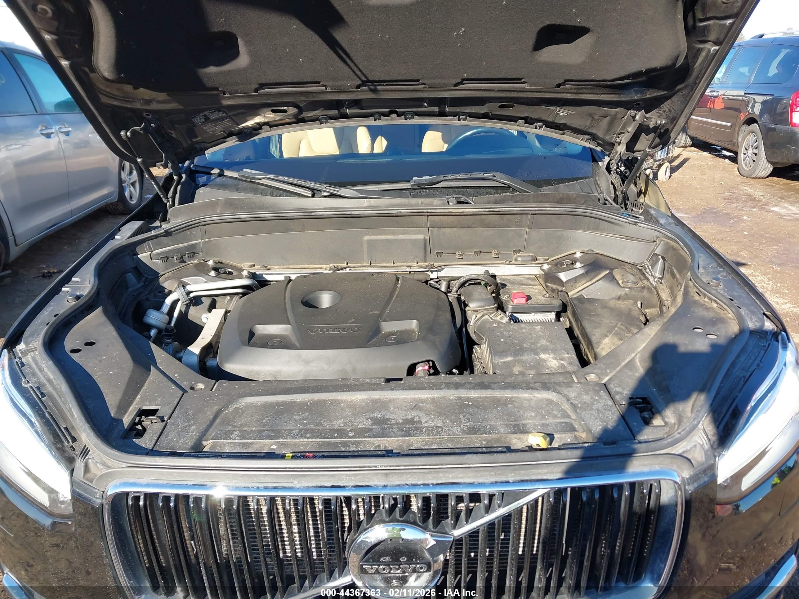 VOLVO XC90 image 10