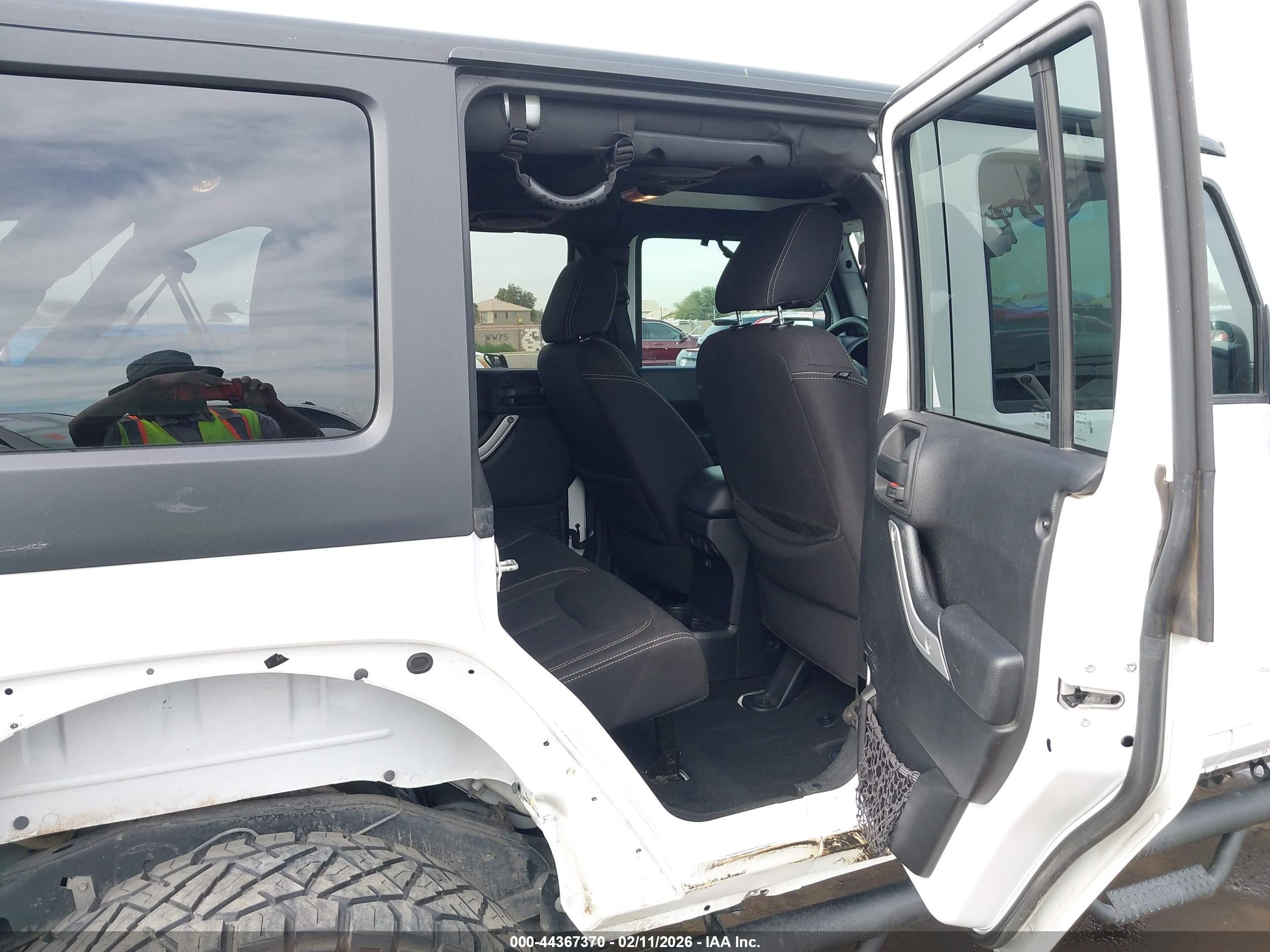 JEEP WRANGLER image 8
