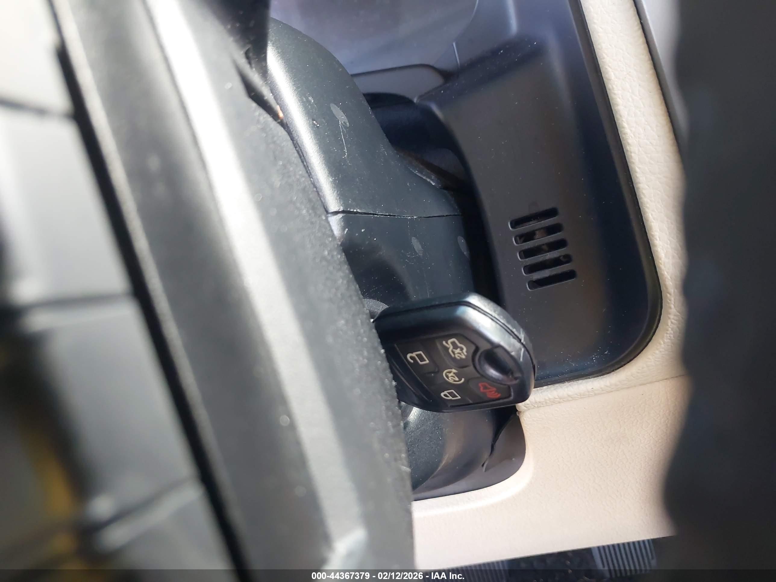 FORD EXPEDITION image 11