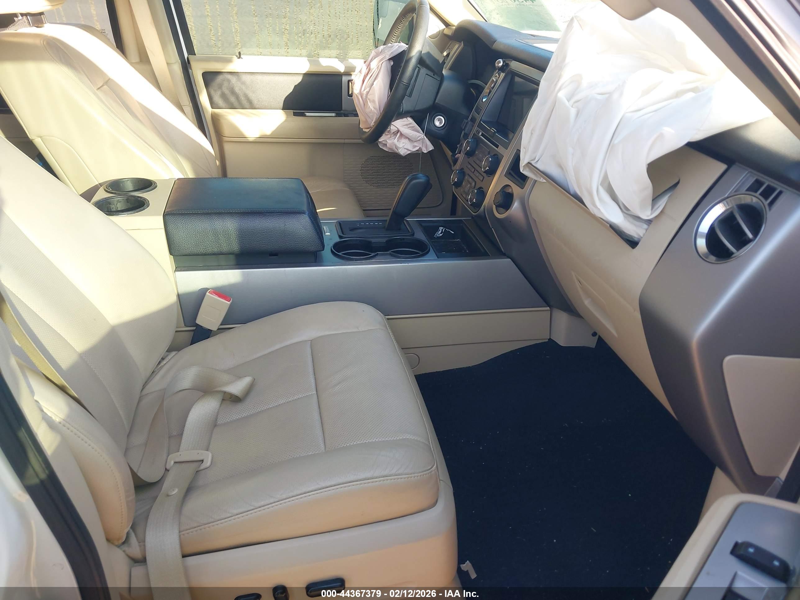 FORD EXPEDITION image 5