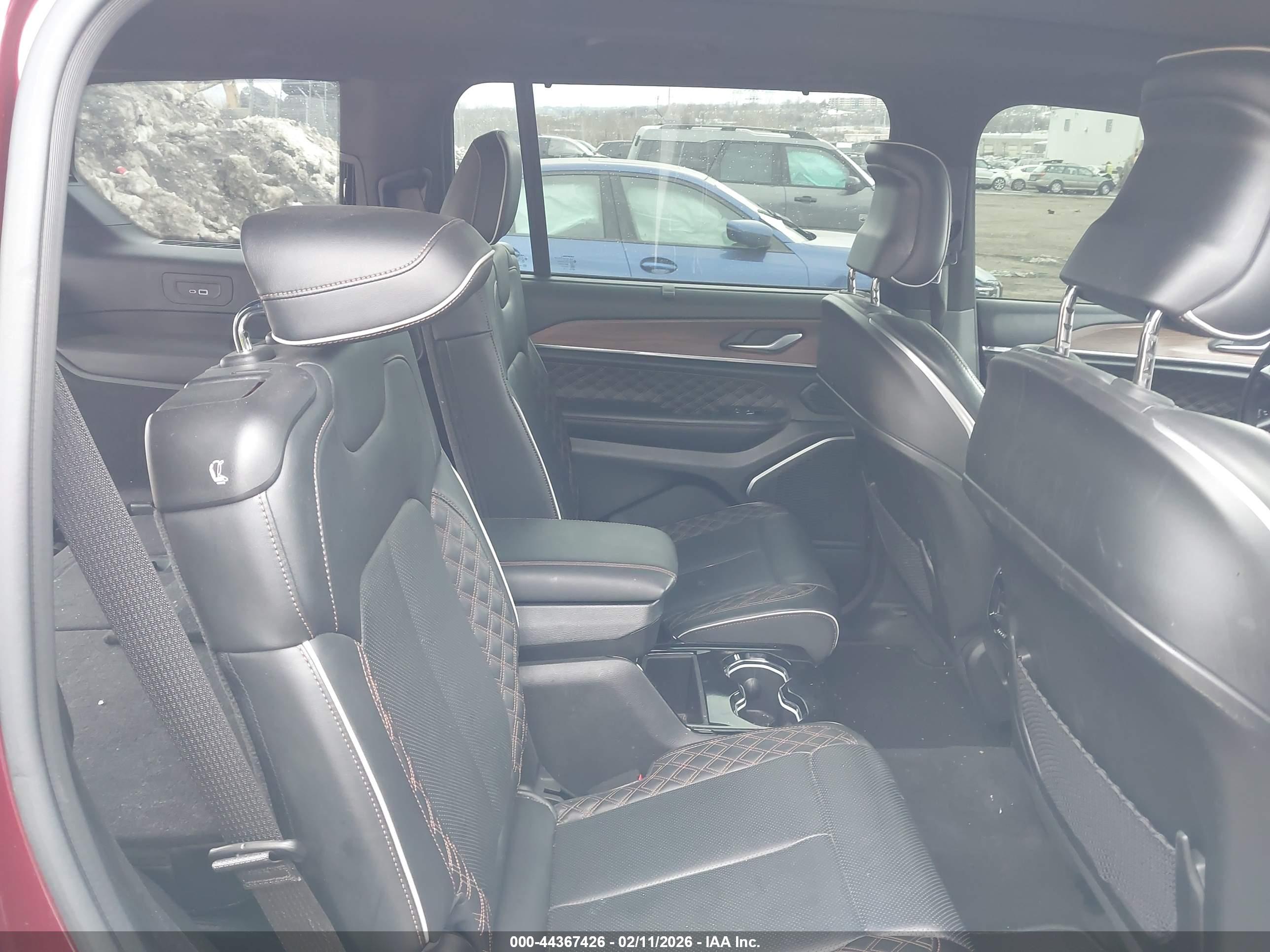 JEEP GRAND image 8