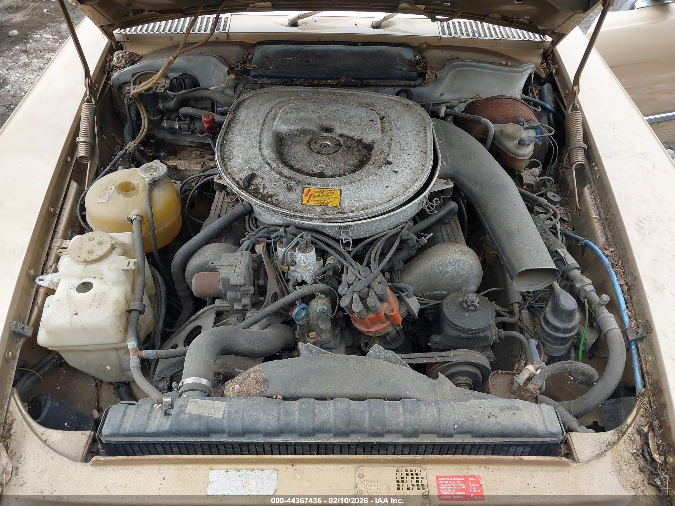 MERCEDES-BENZ 380 image 10