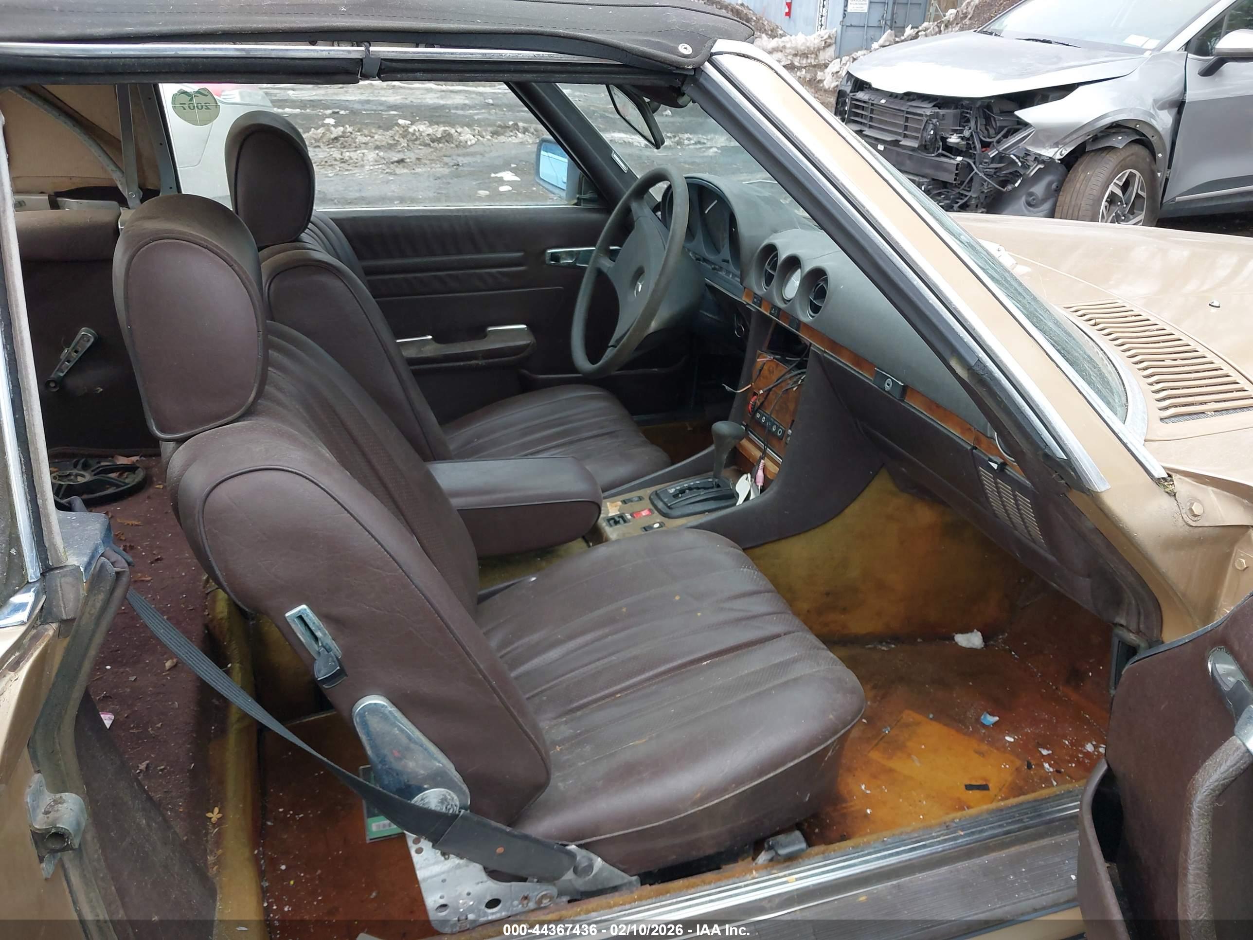 MERCEDES-BENZ 380 image 5