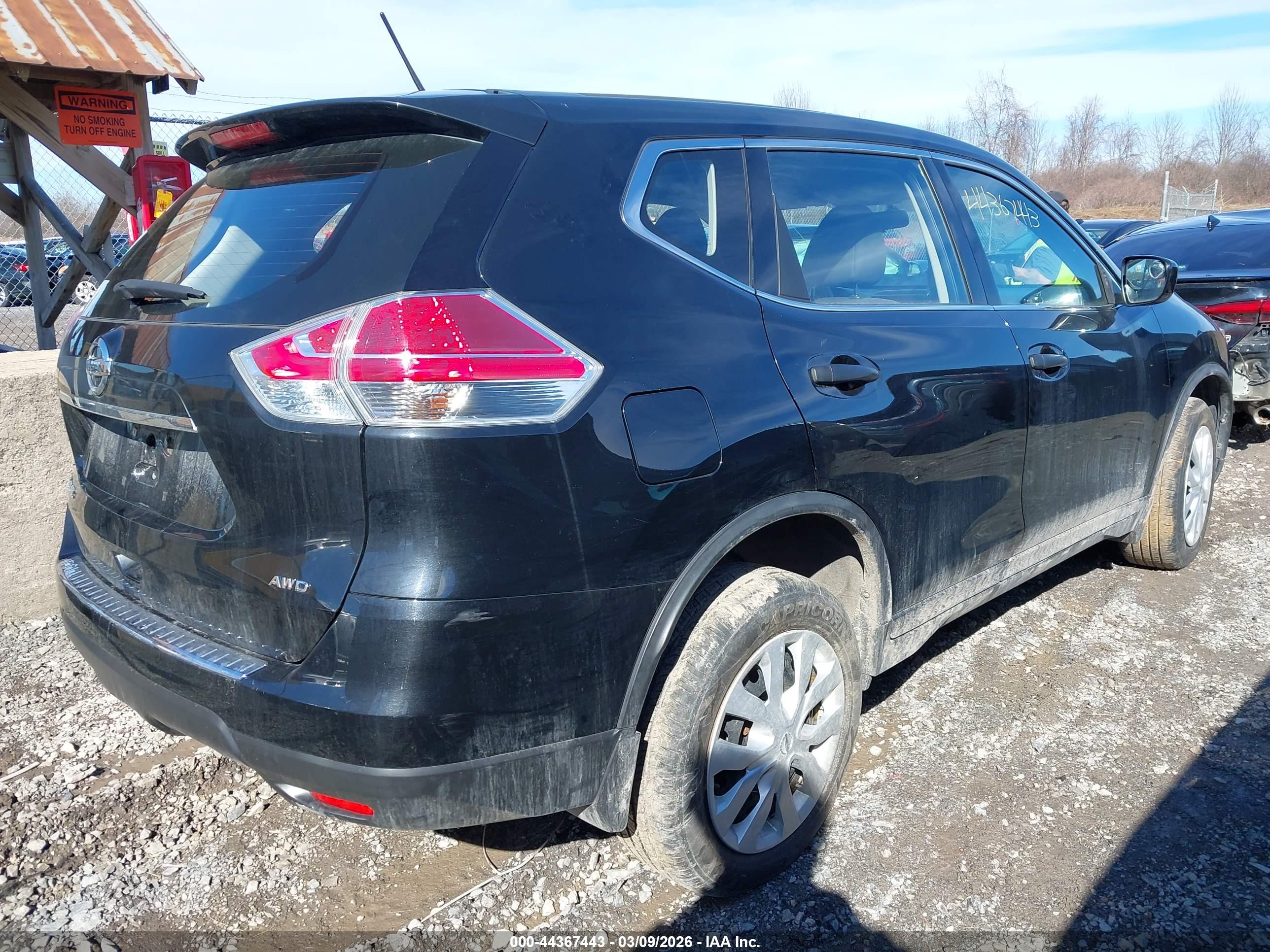 NISSAN ROGUE image 4