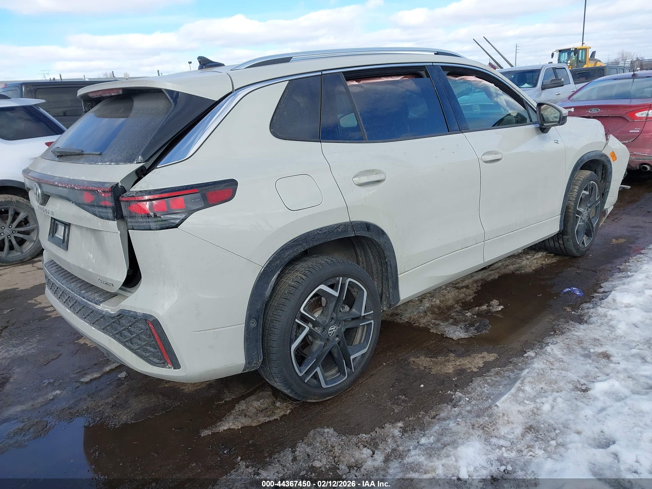 VOLKSWAGEN TIGUAN image 4