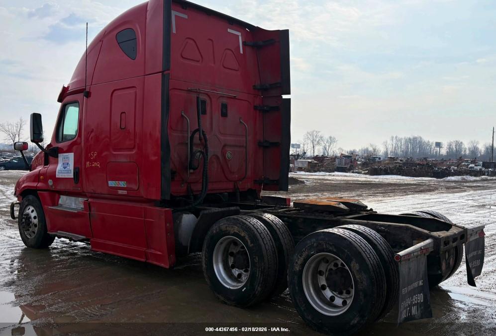 FREIGHTLINER CASCADIA image 3