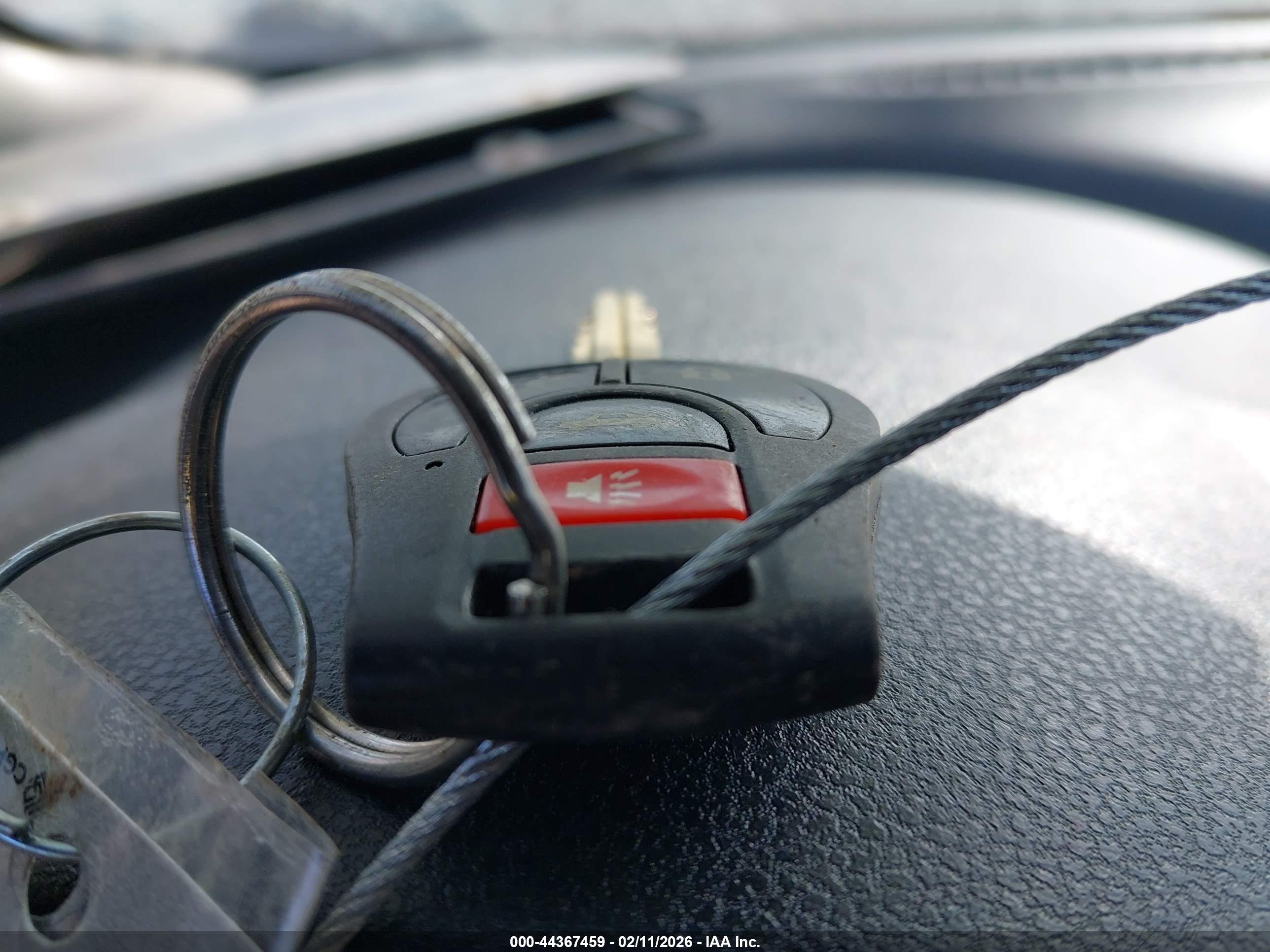 NISSAN VERSA image 11