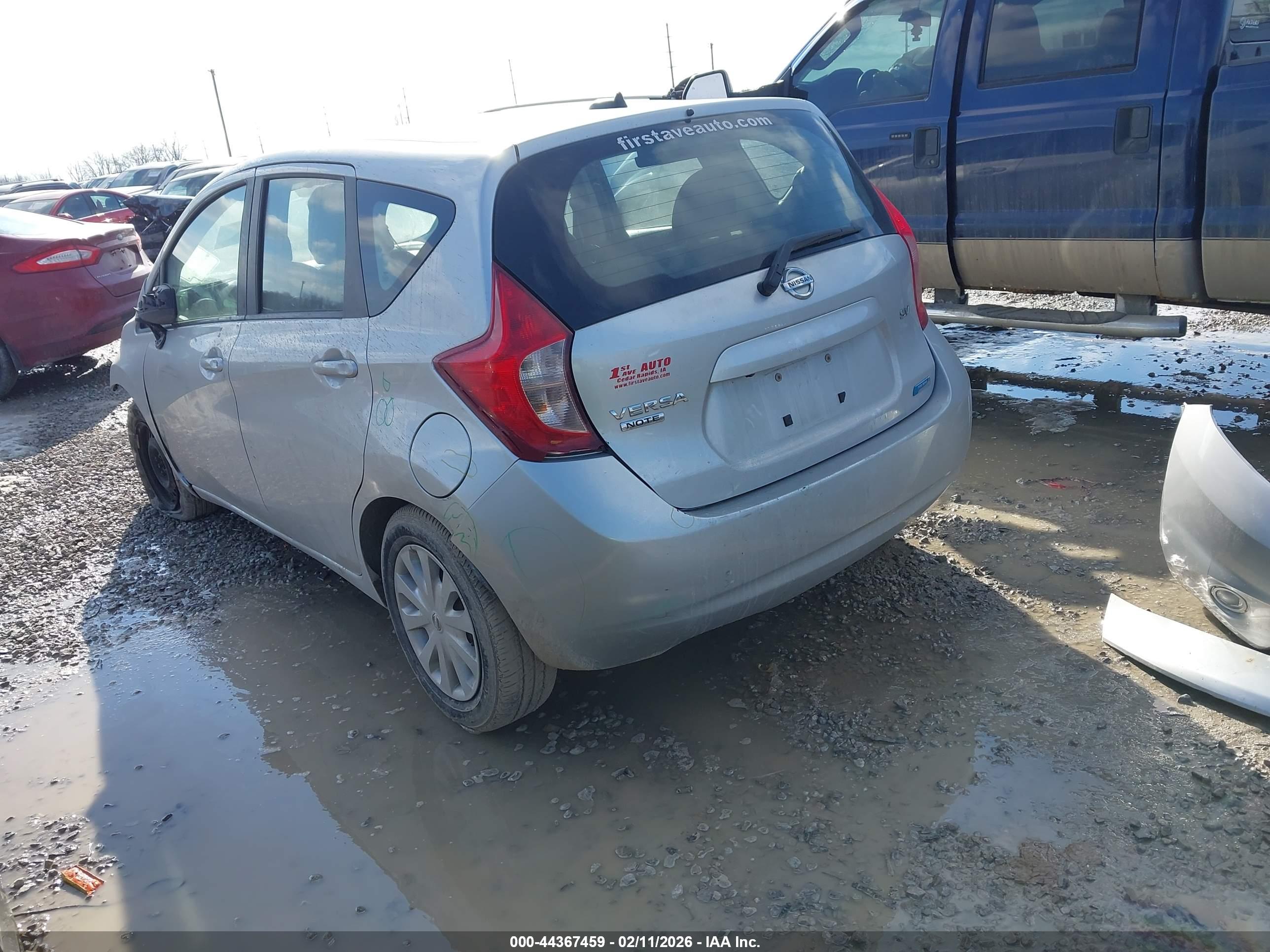 NISSAN VERSA image 3