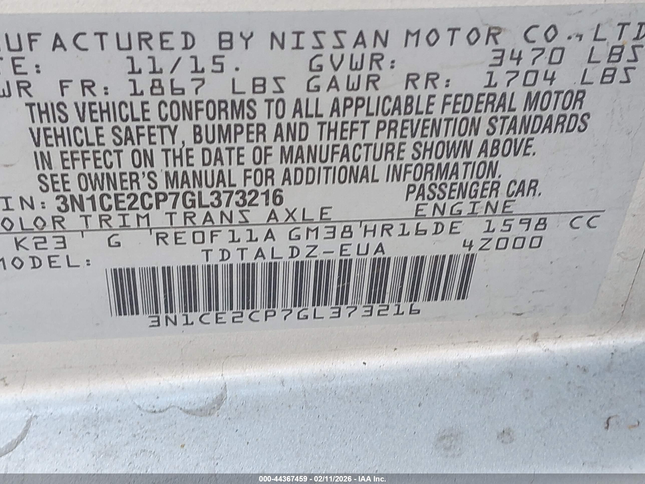 NISSAN VERSA image 9