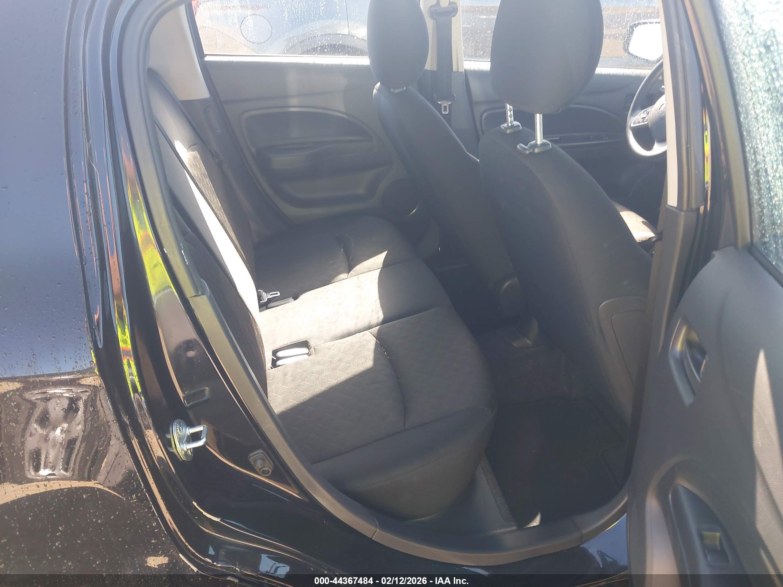 MITSUBISHI MIRAGE image 8