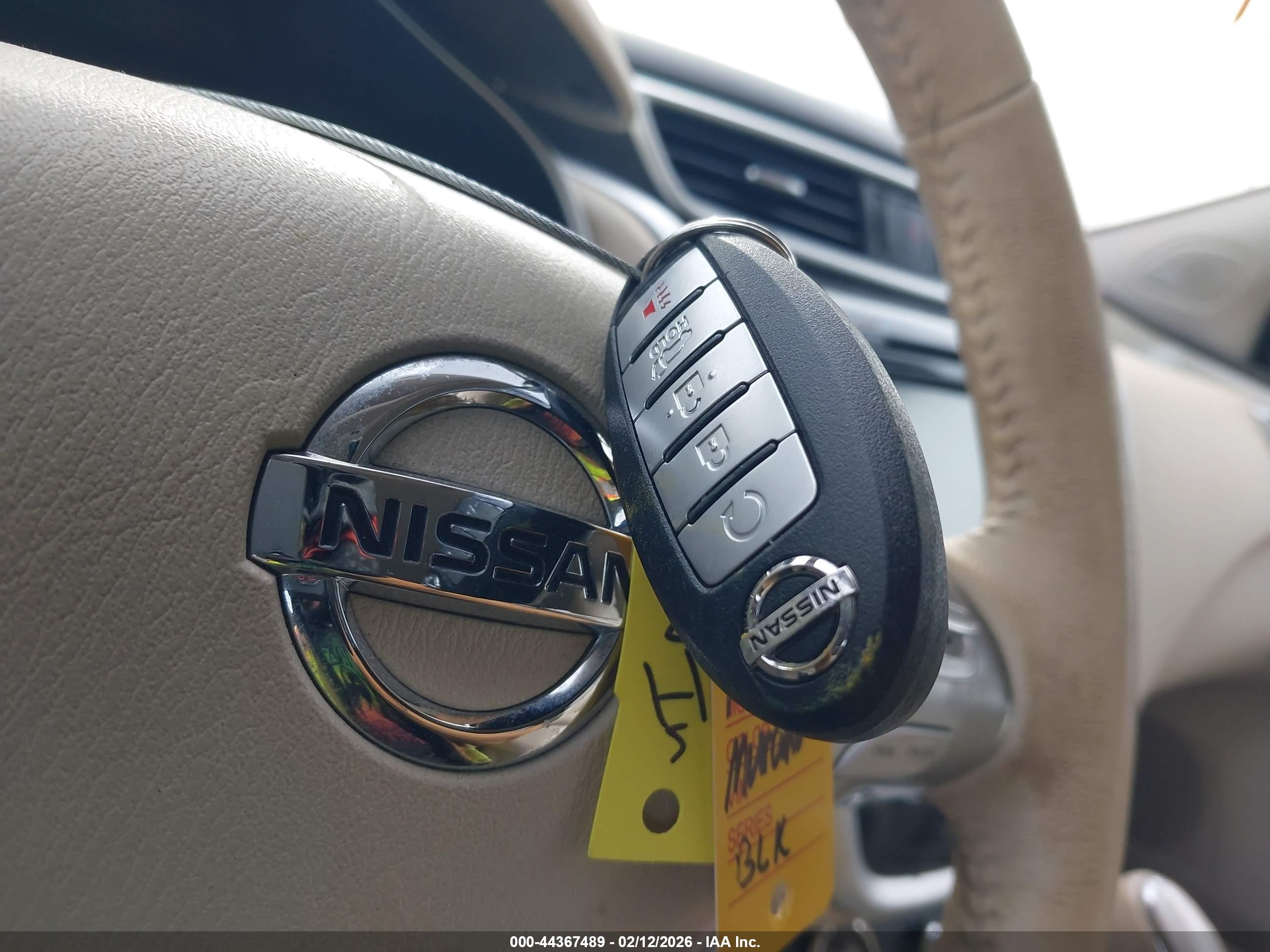 NISSAN MURANO image 11