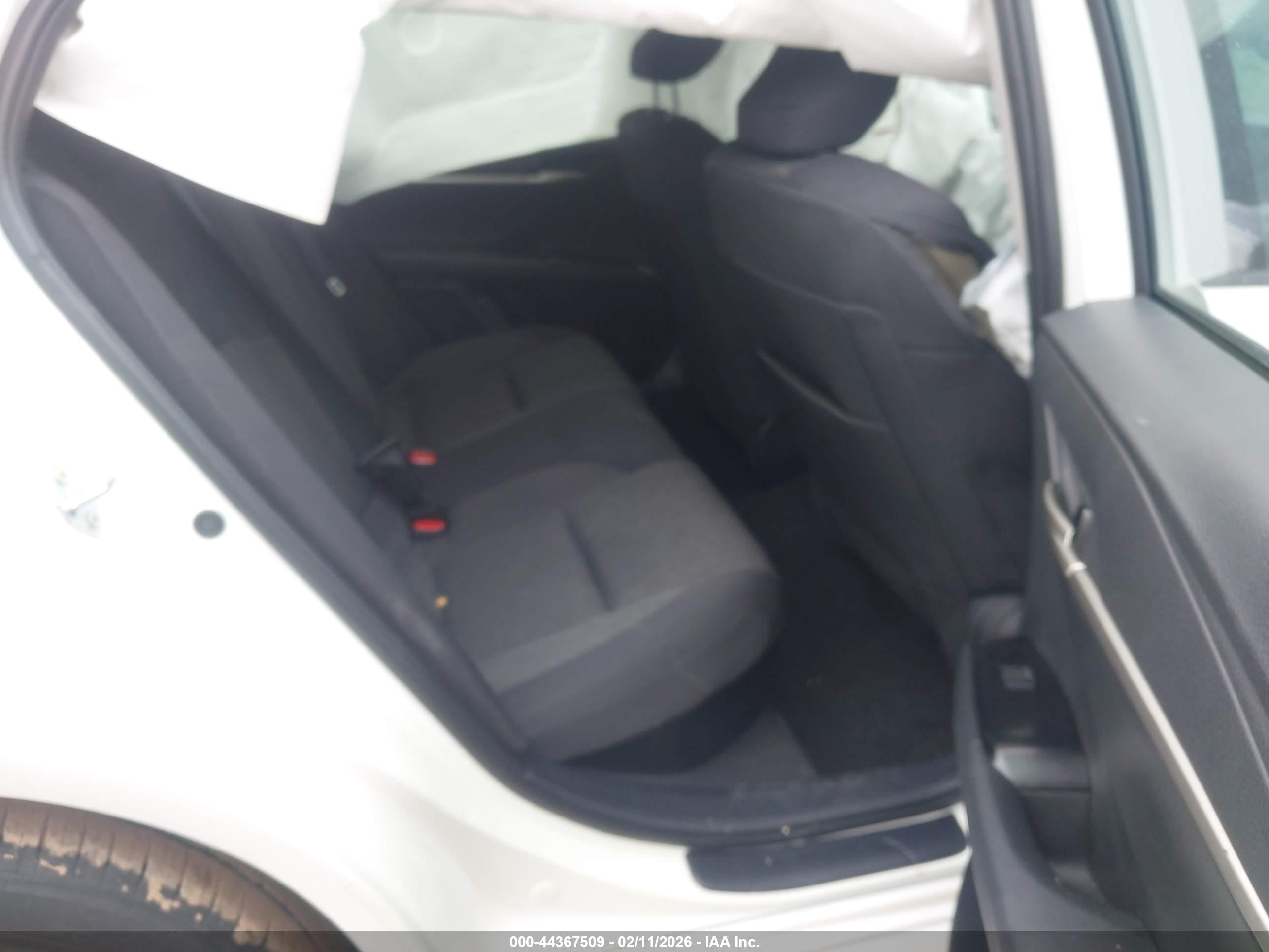 TOYOTA CAMRY image 8
