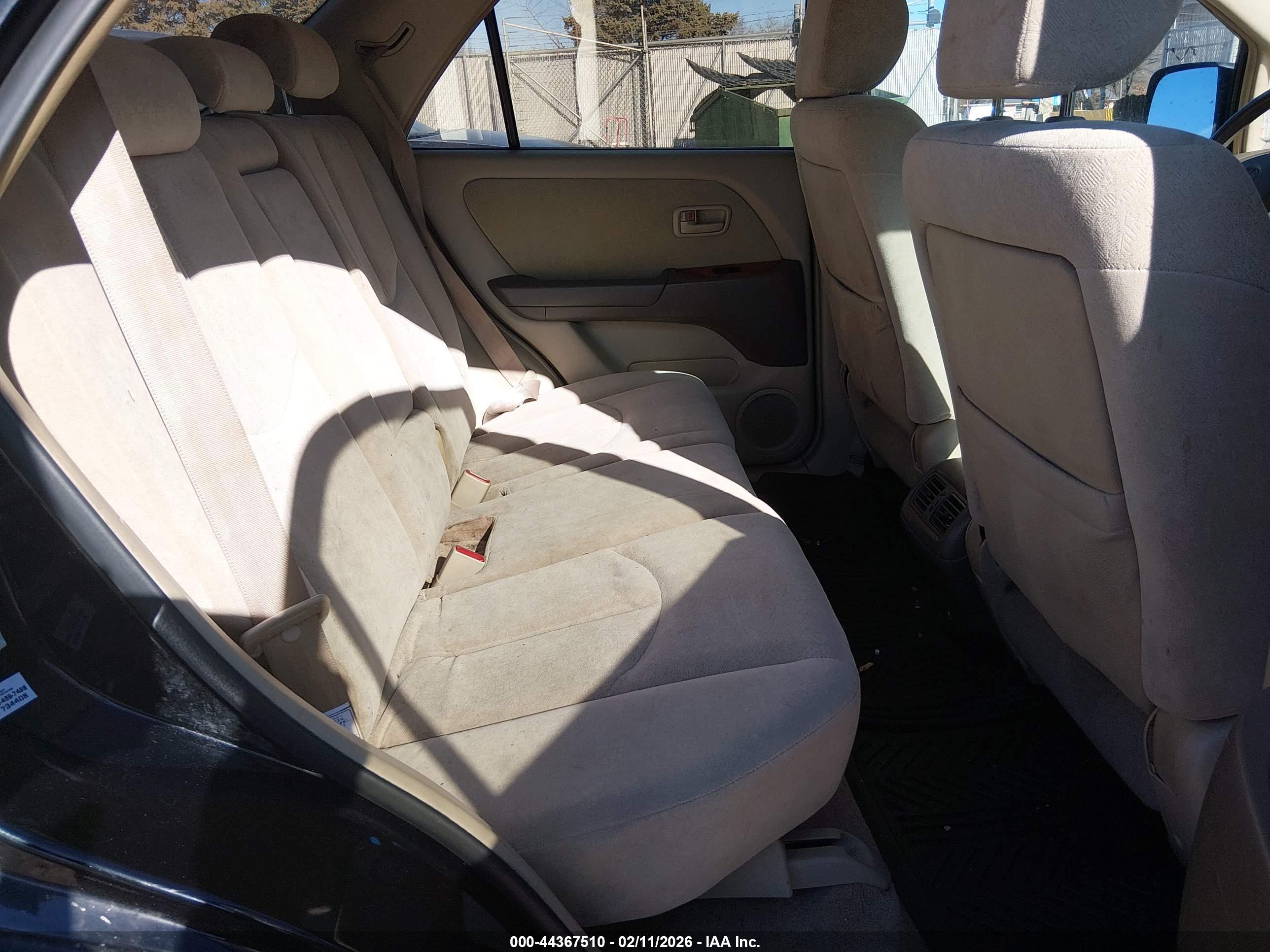 LEXUS RX image 8