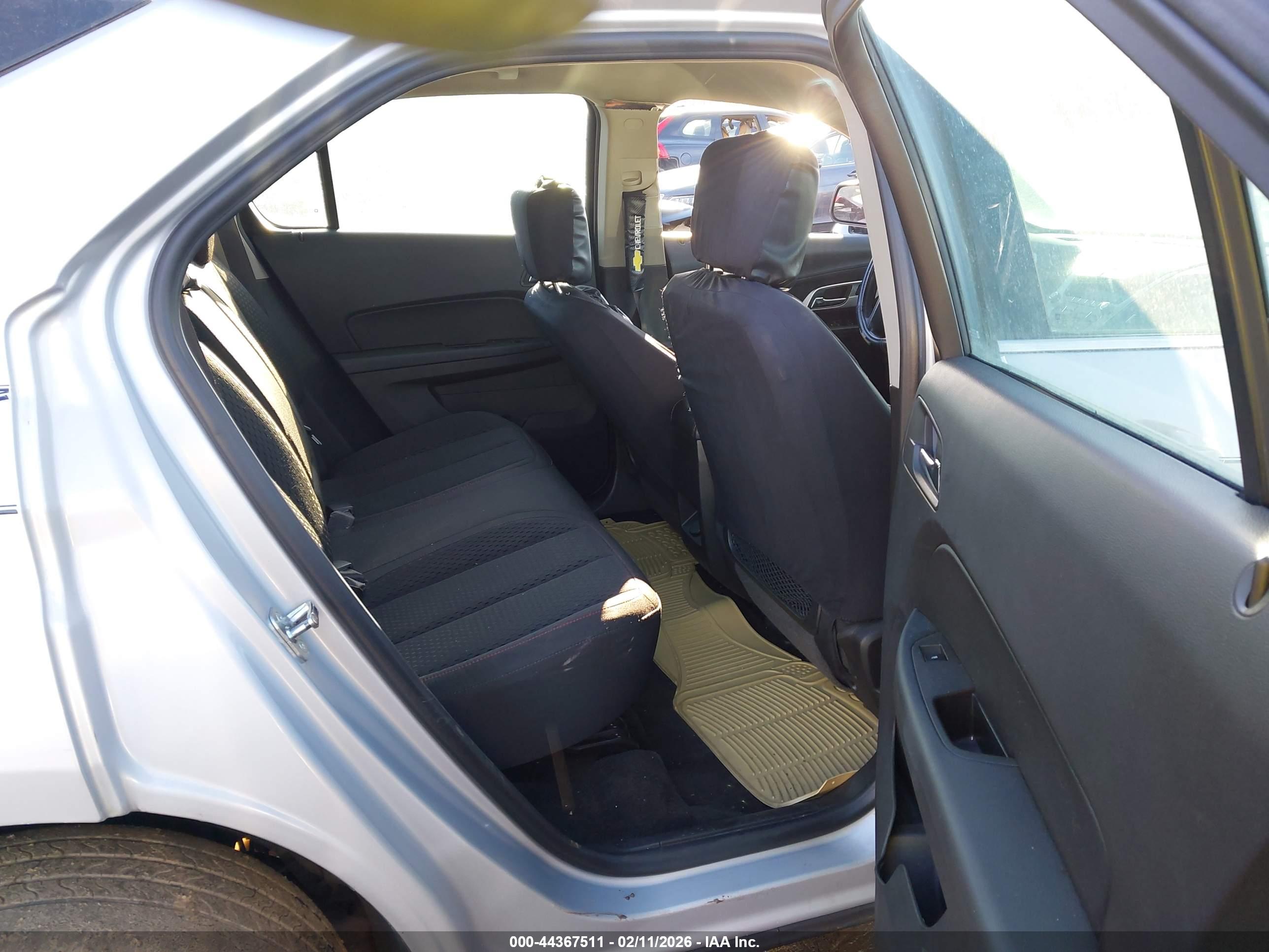 CHEVROLET EQUINOX image 8