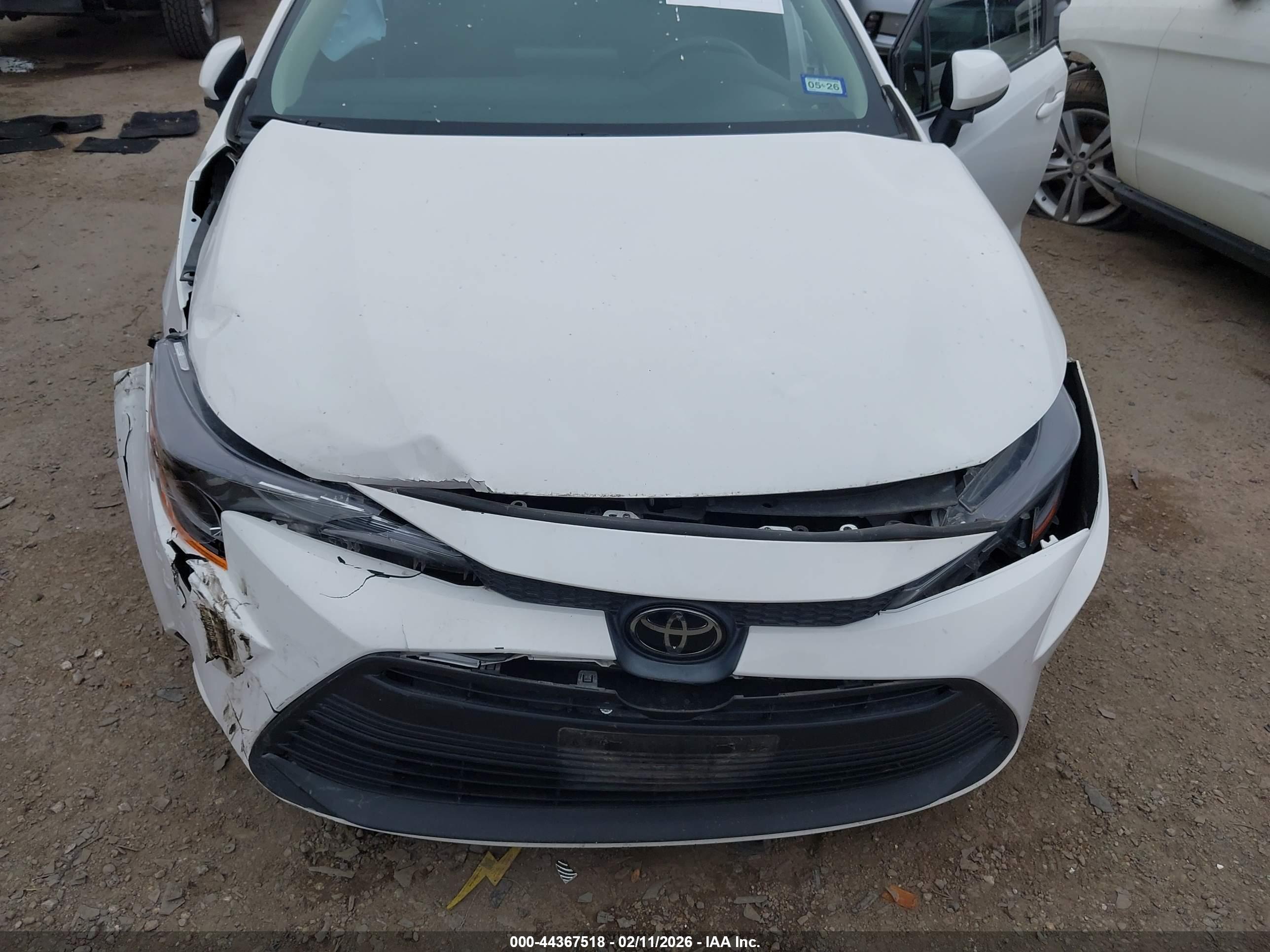 TOYOTA COROLLA image 6