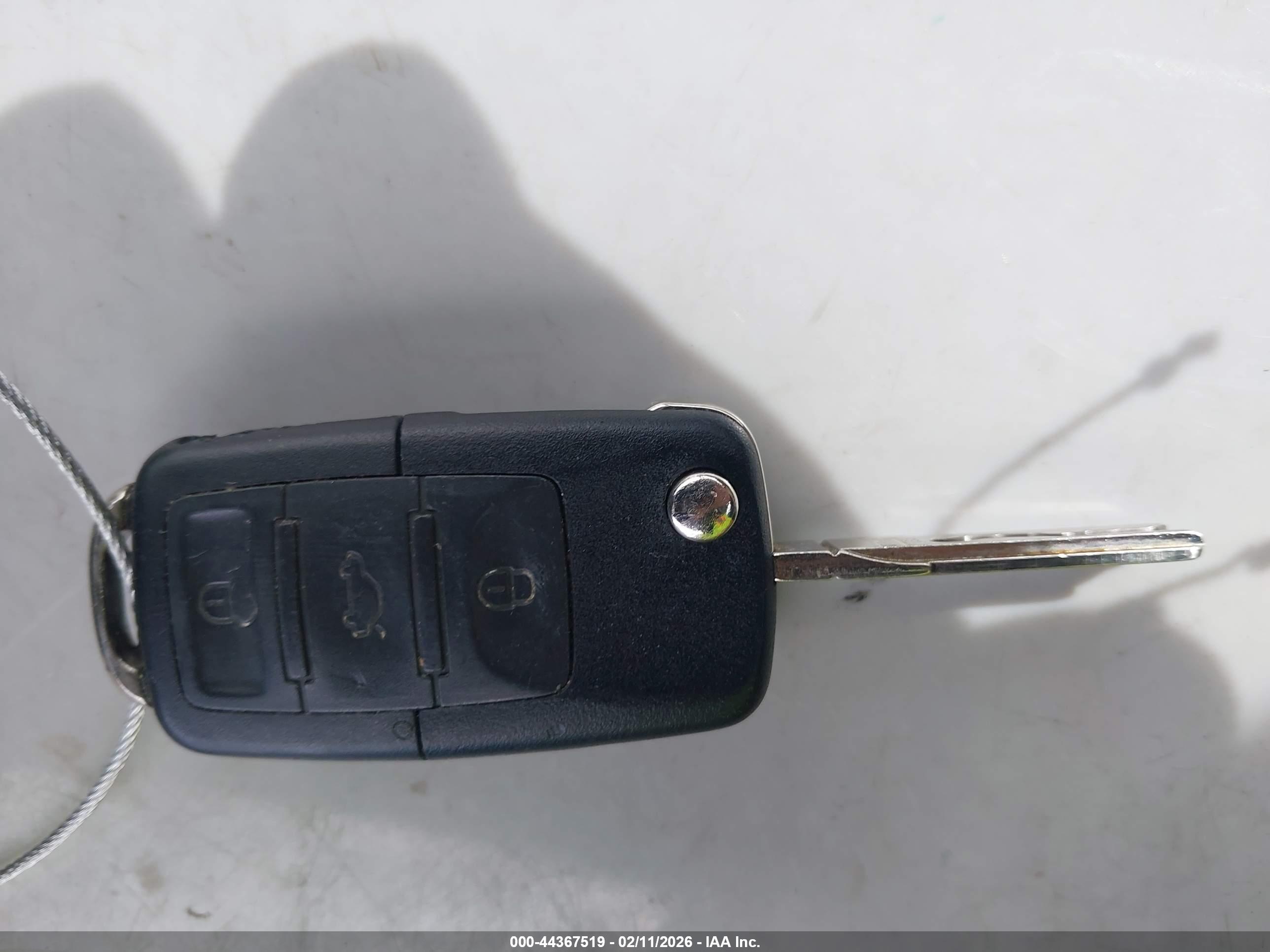 VOLKSWAGEN EOS image 11