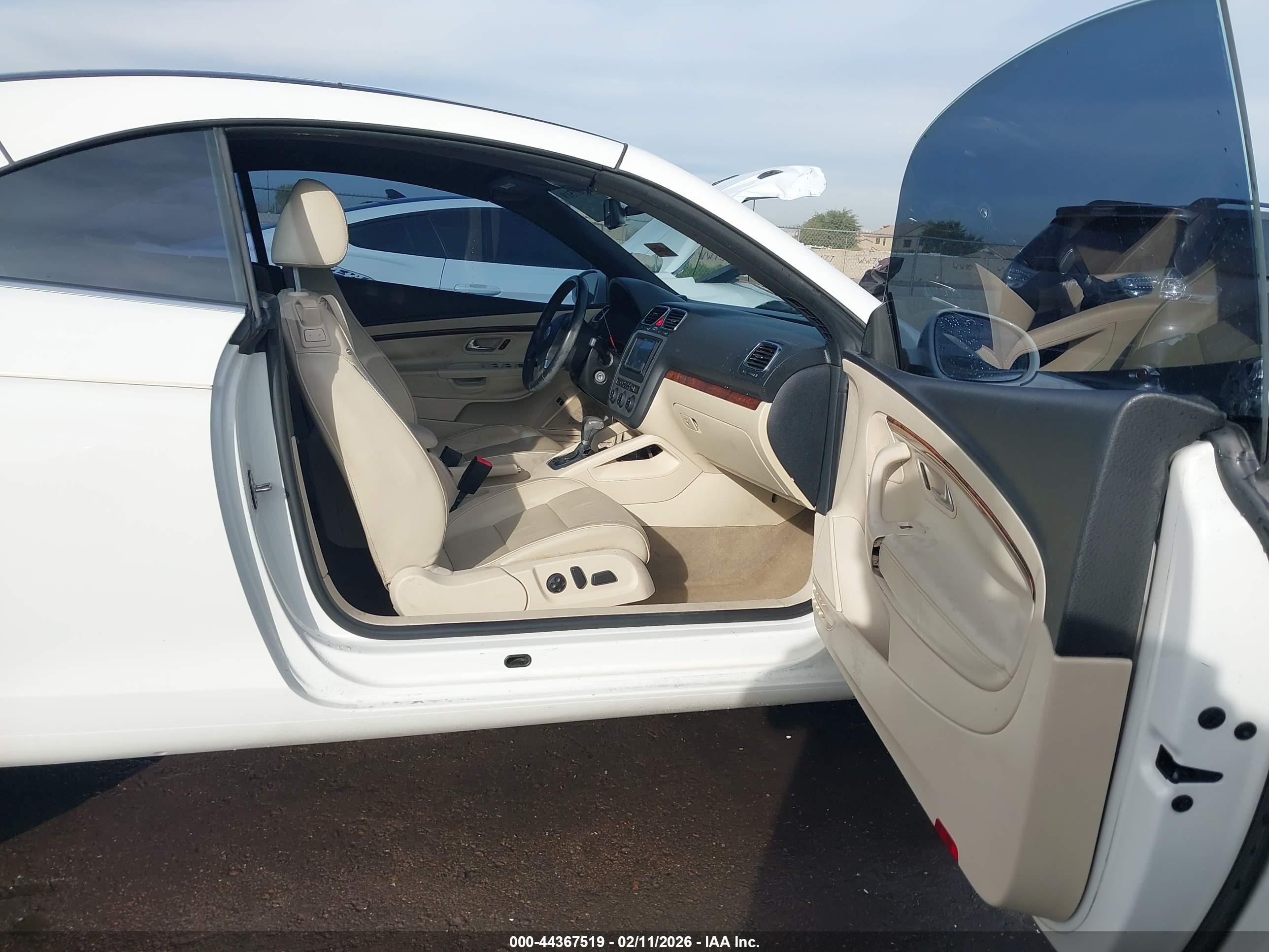 VOLKSWAGEN EOS image 5