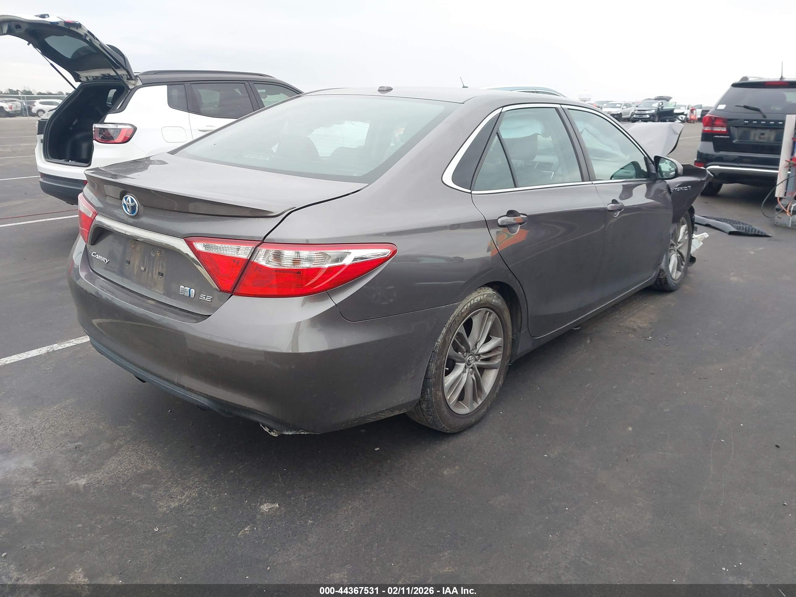 TOYOTA CAMRY image 4