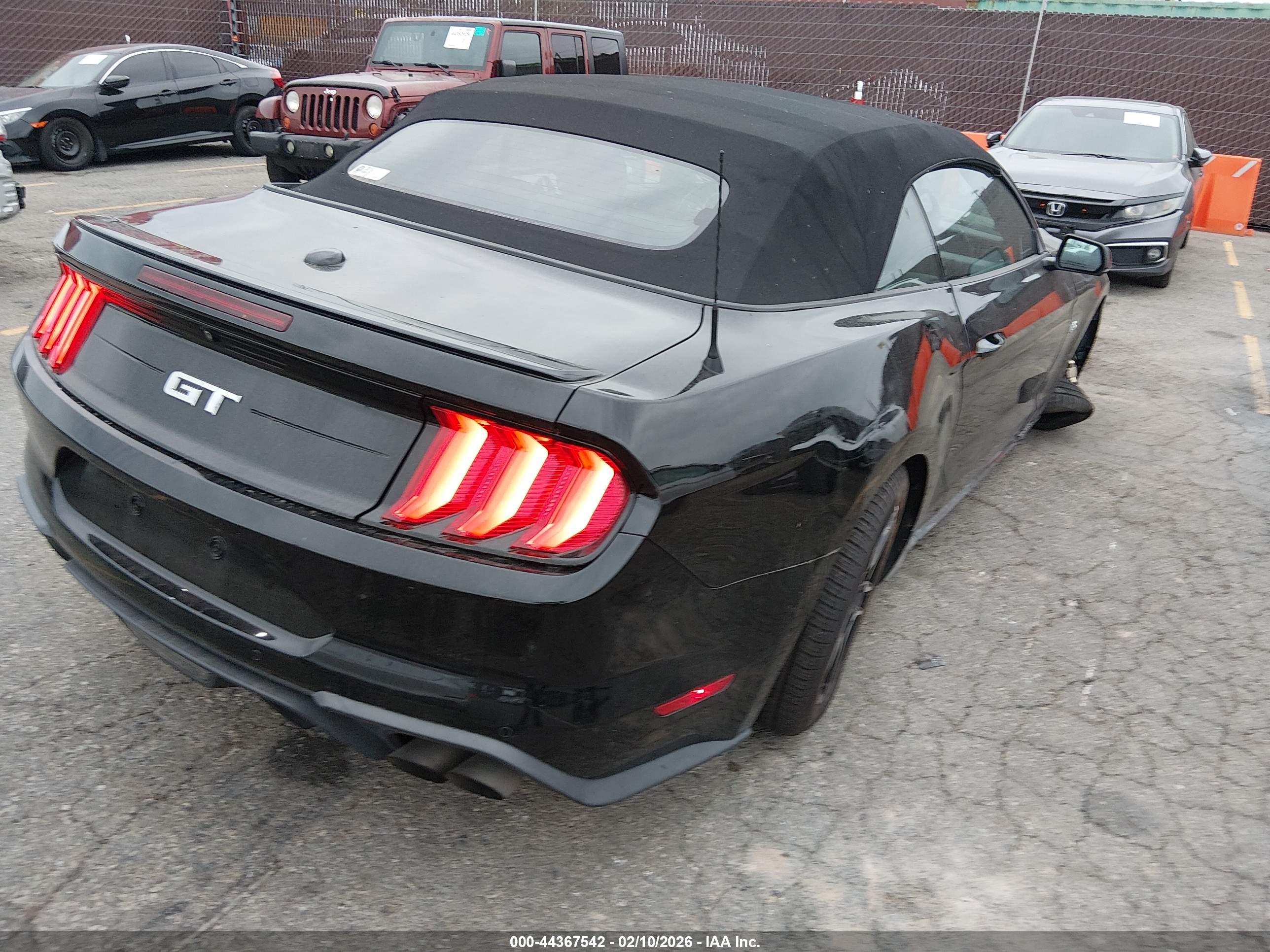 FORD MUSTANG image 4