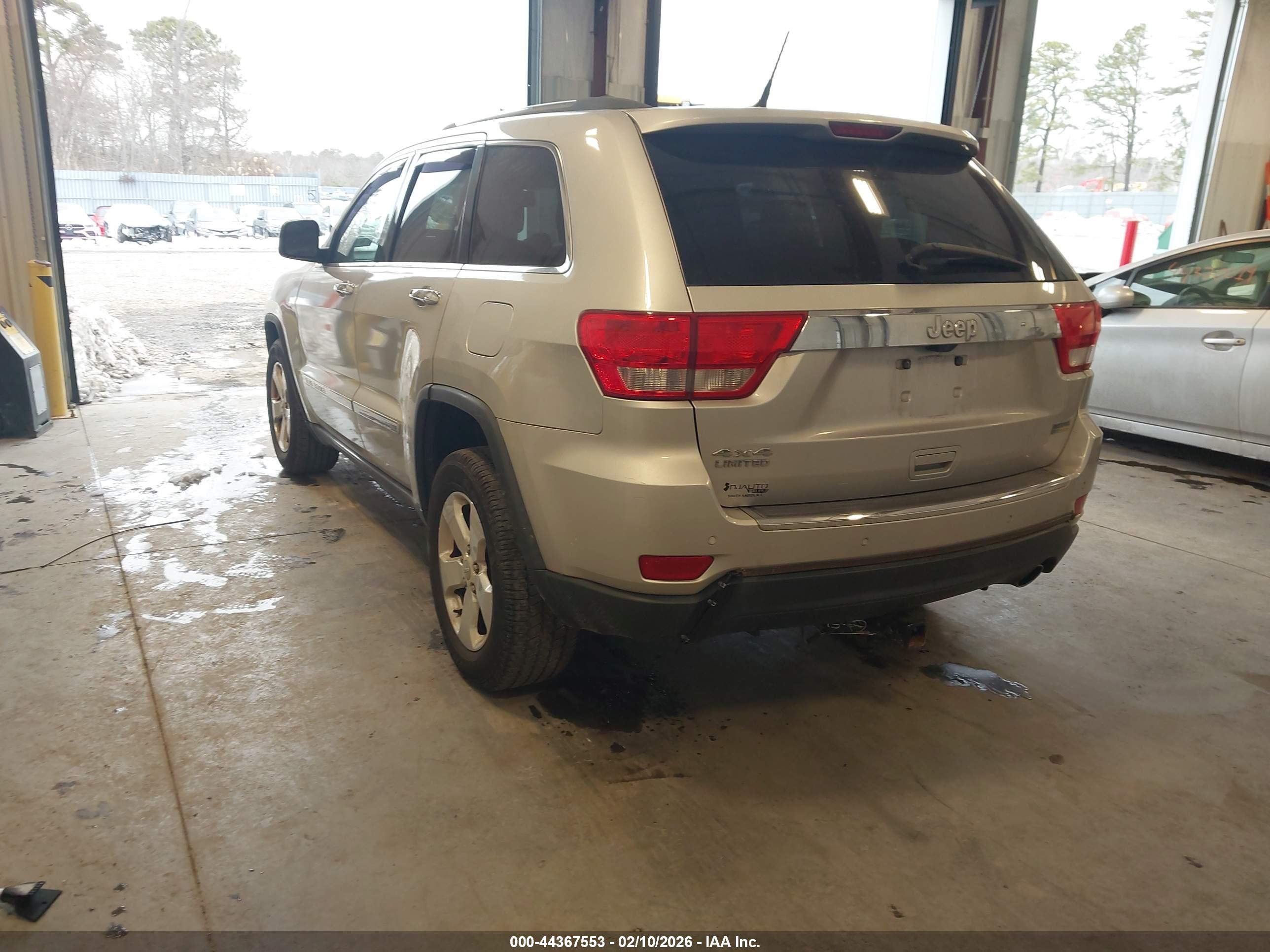 JEEP GRAND image 3