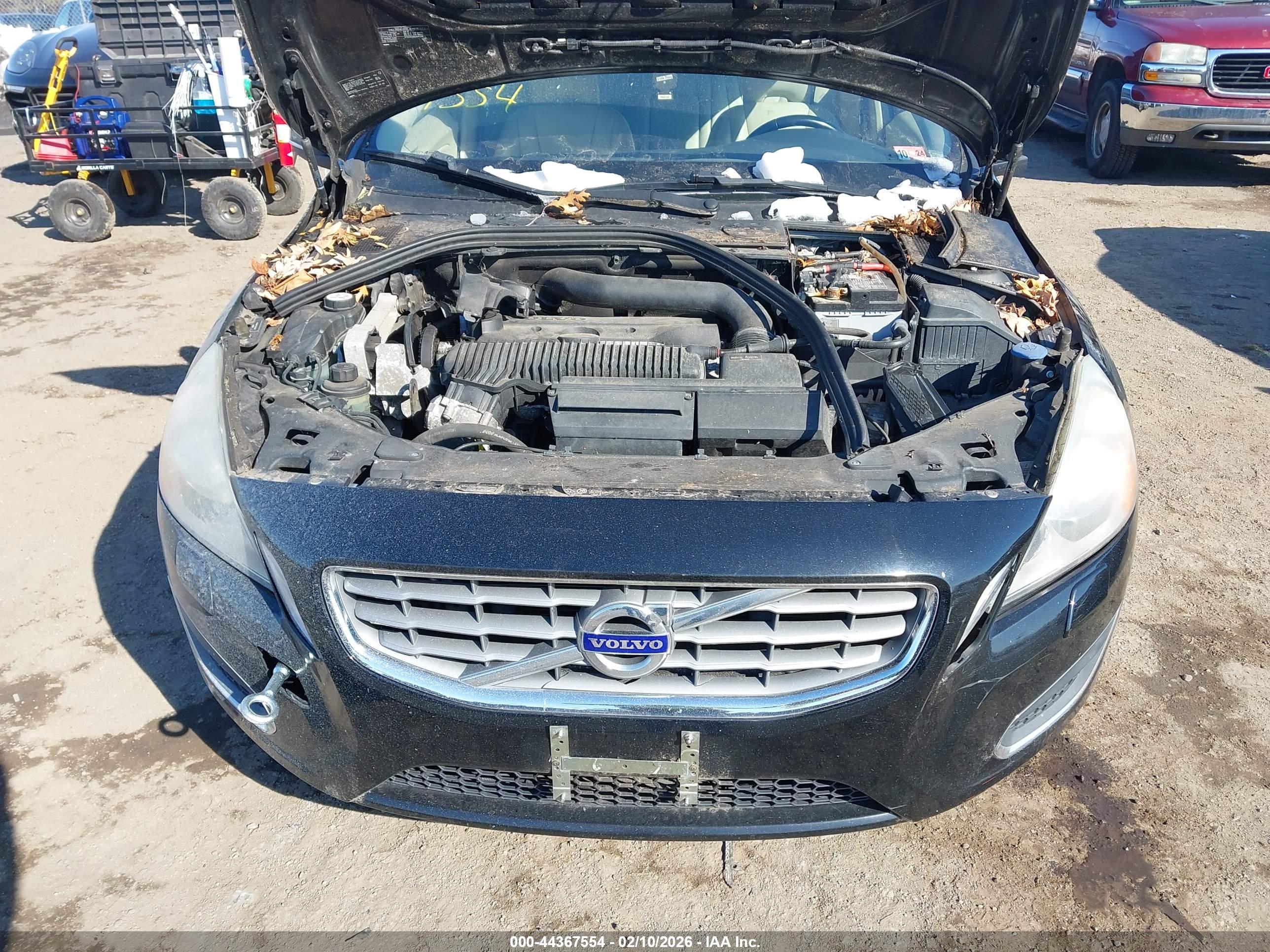 VOLVO S60 image 6