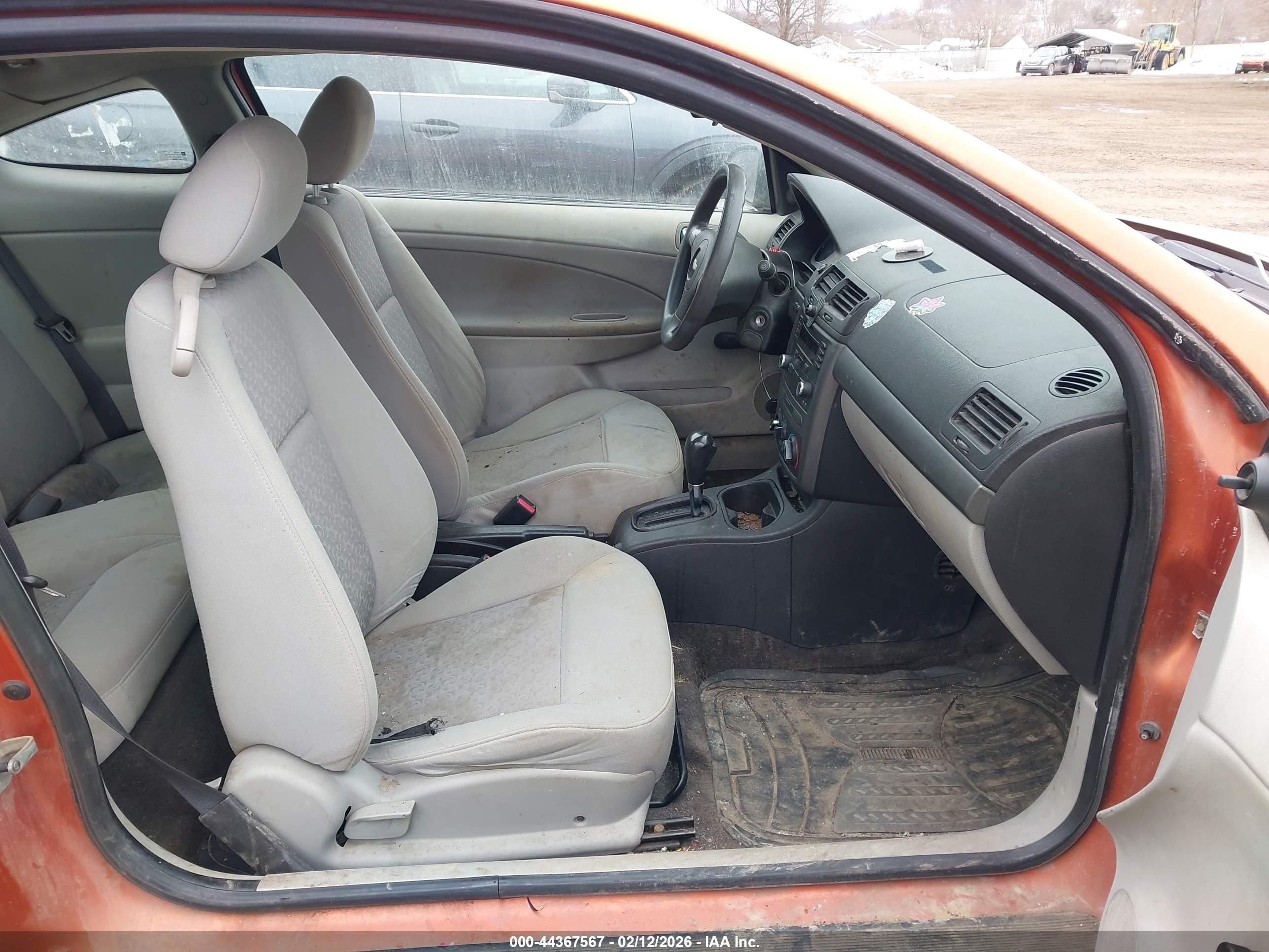 CHEVROLET COBALT image 5
