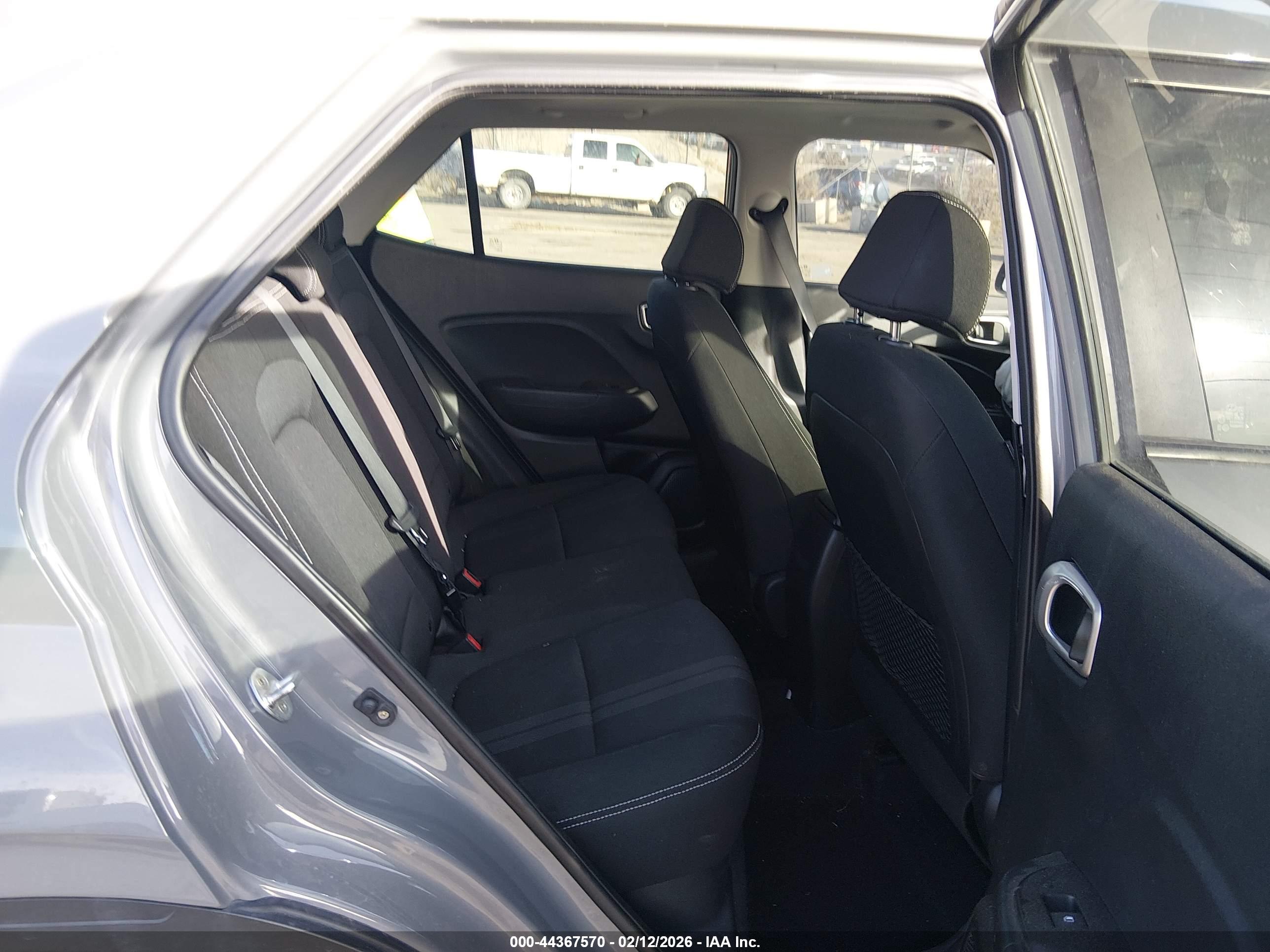 HYUNDAI VENUE image 8