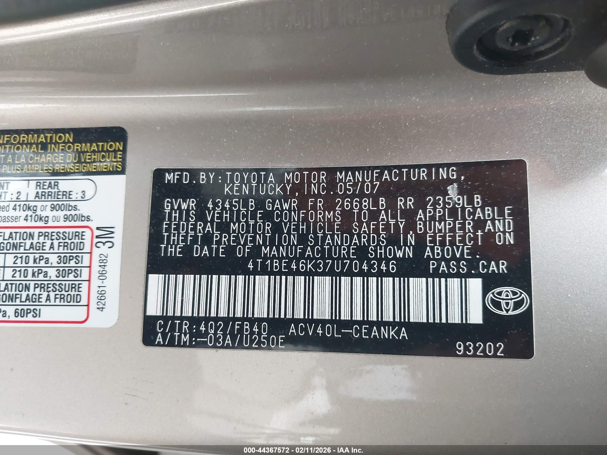 TOYOTA CAMRY image 9