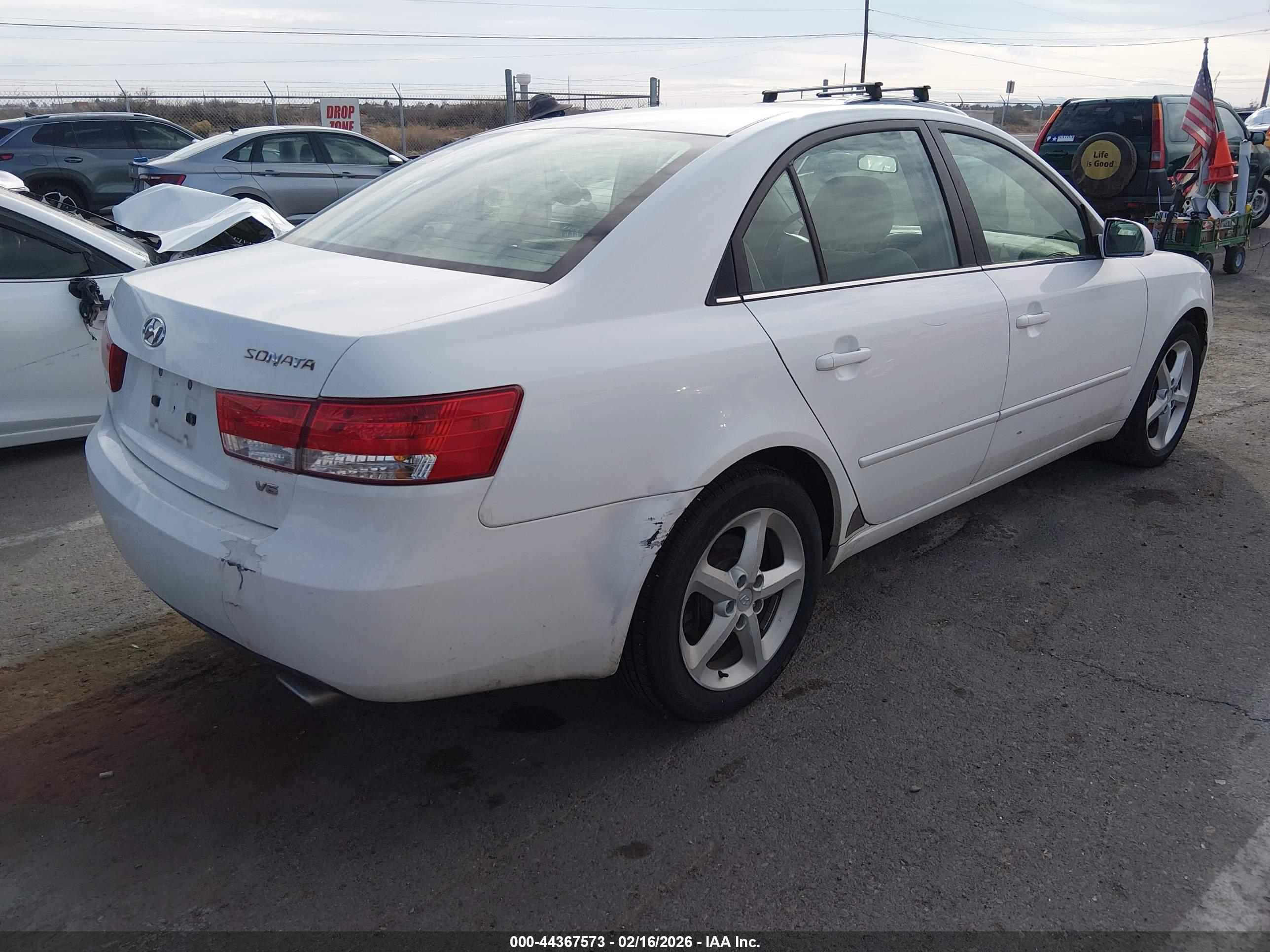 HYUNDAI SONATA image 4