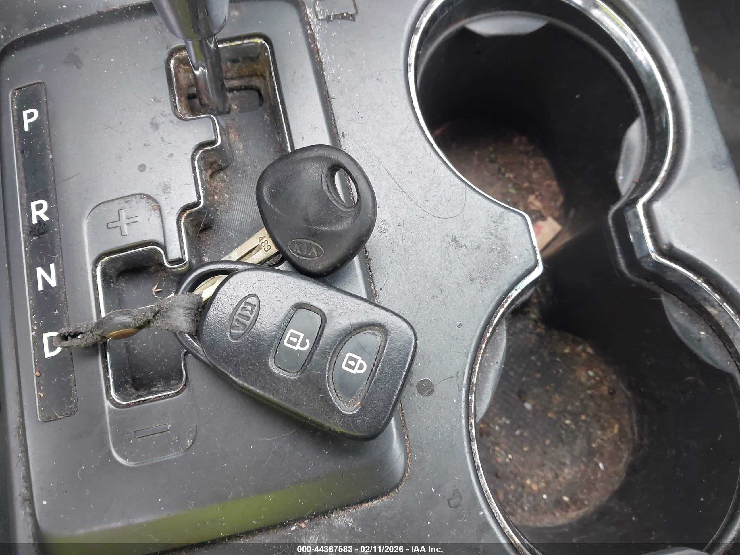 KIA SORENTO image 11