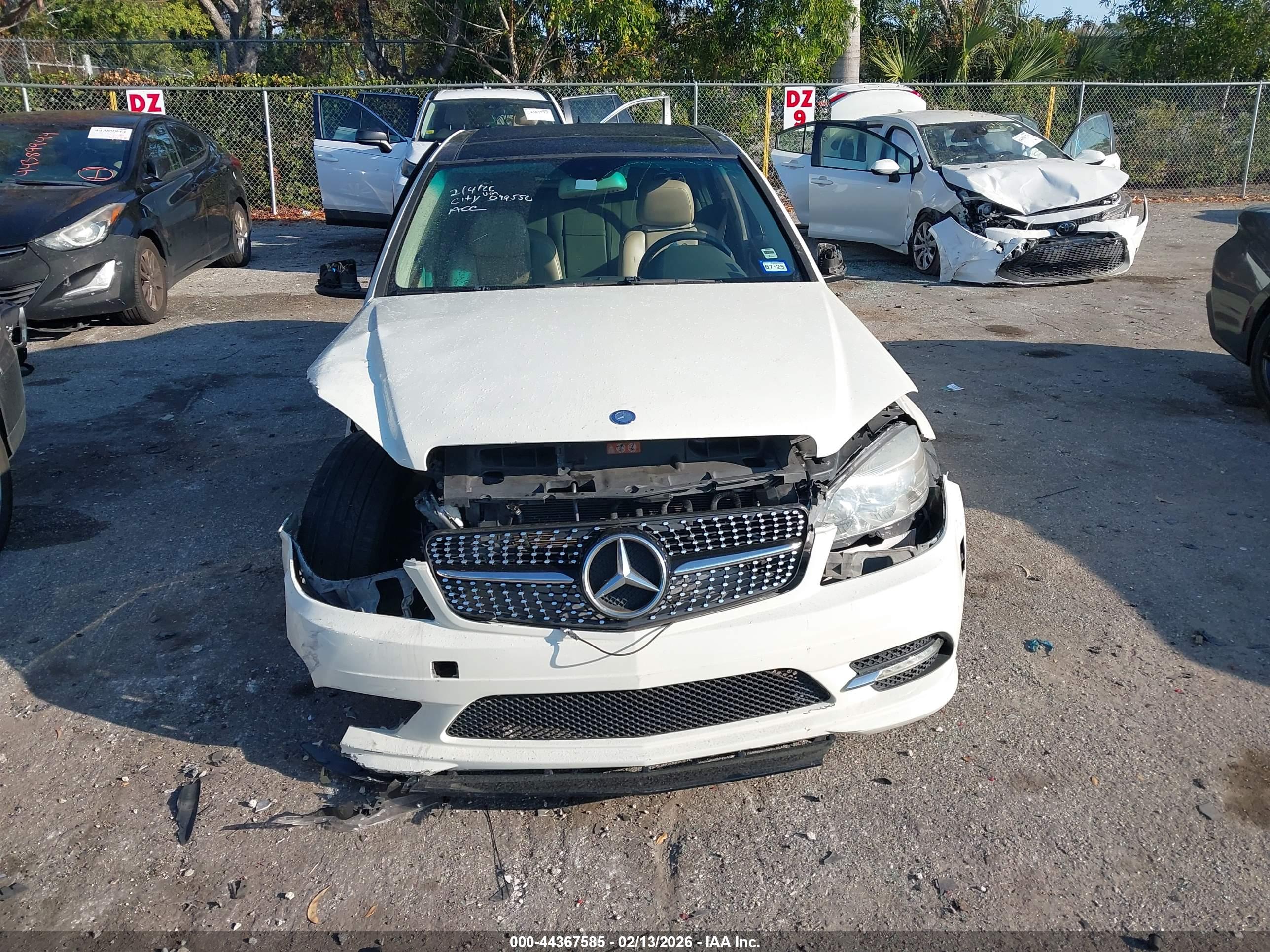MERCEDES-BENZ C image 6
