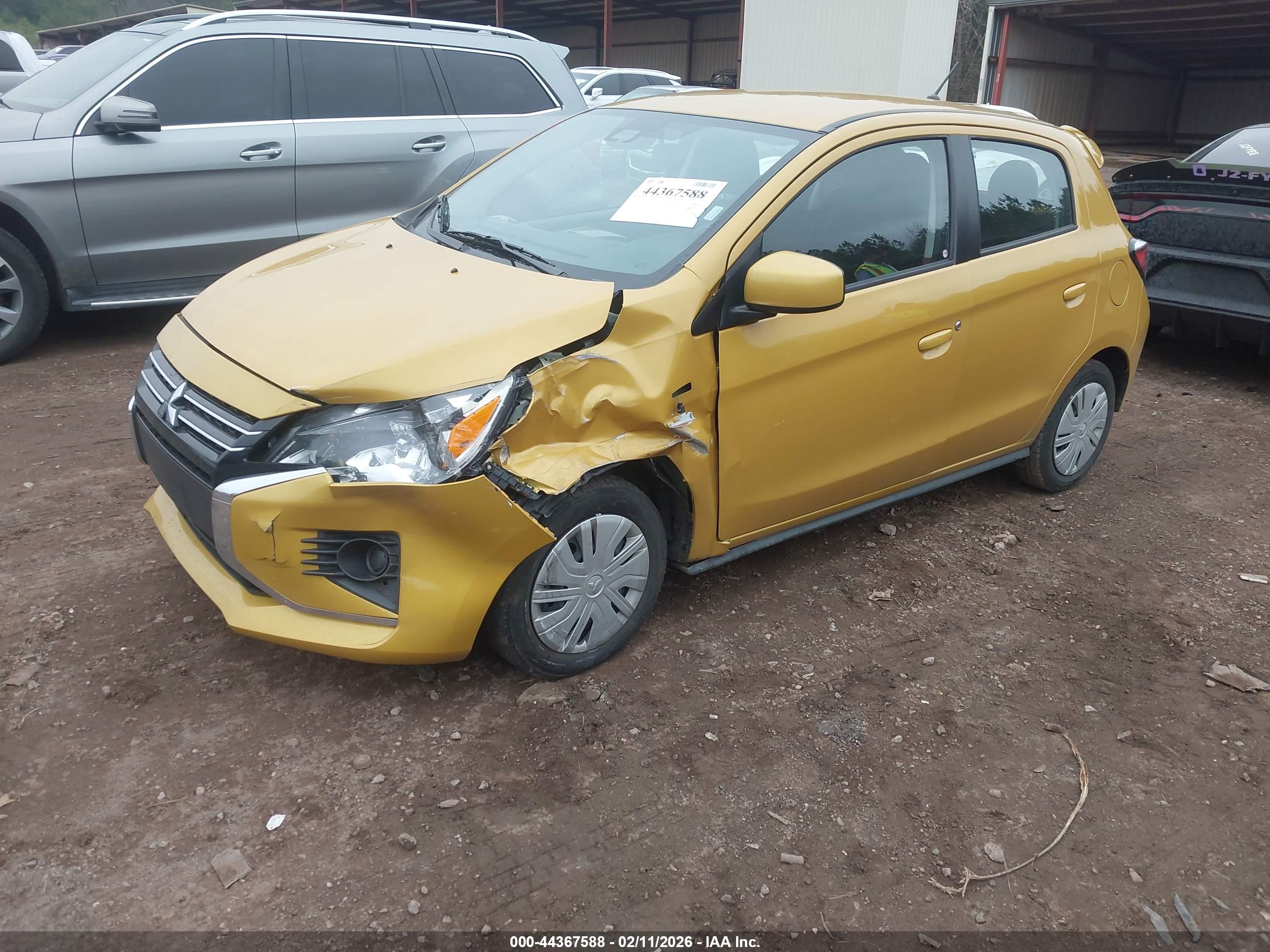 MITSUBISHI MIRAGE image 2