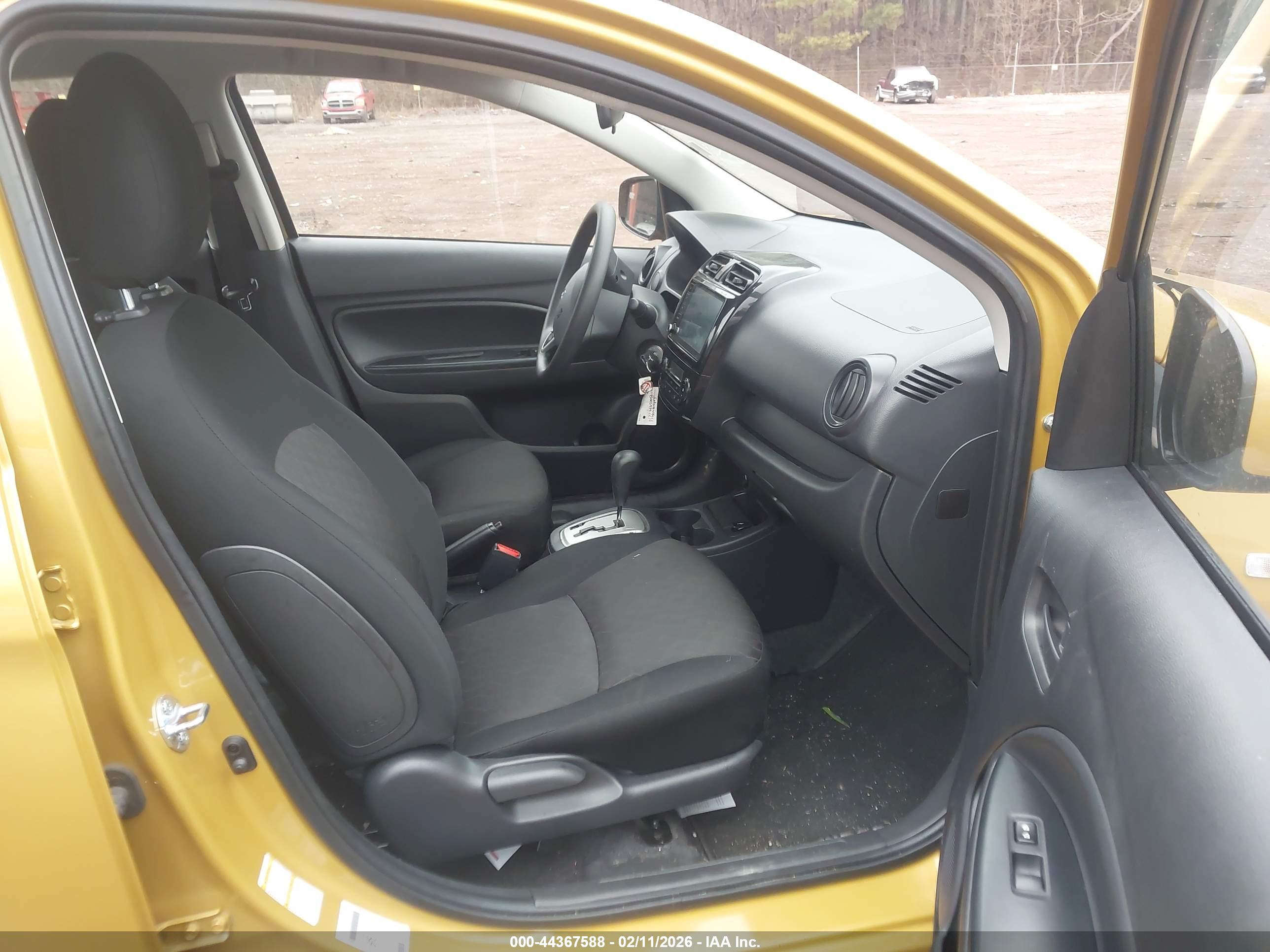 MITSUBISHI MIRAGE image 5