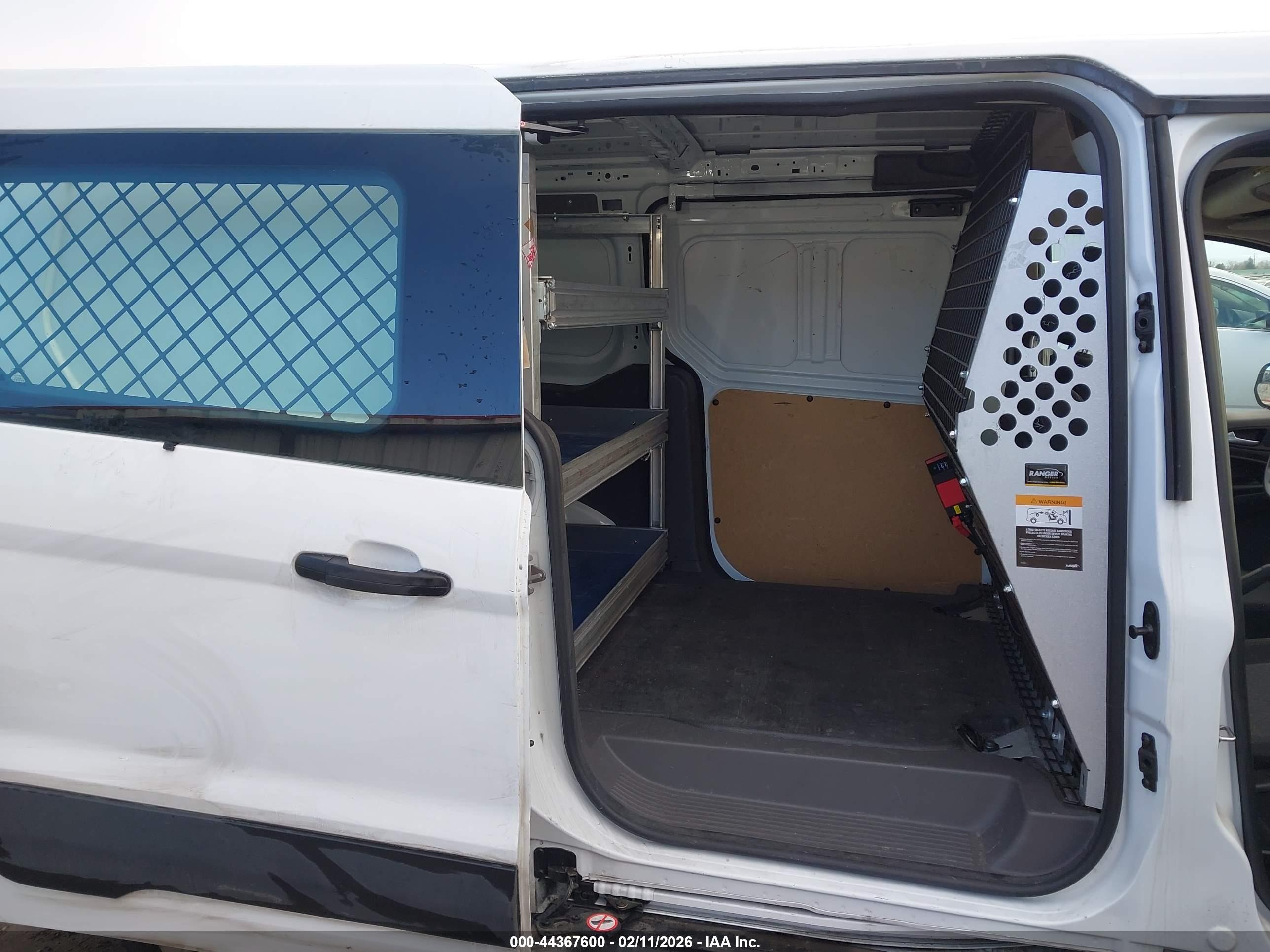FORD TRANSIT image 8