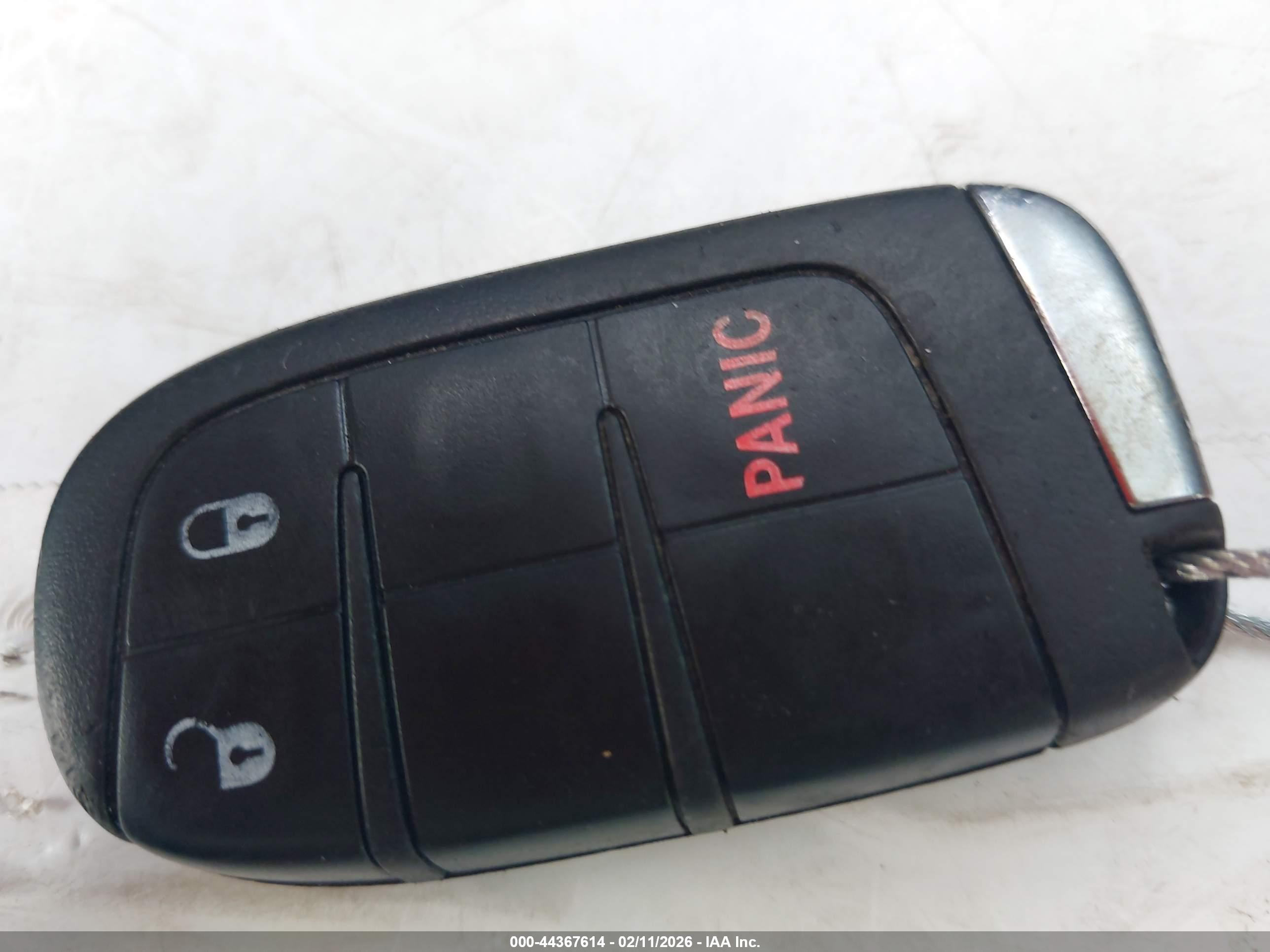 JEEP RENEGADE image 11