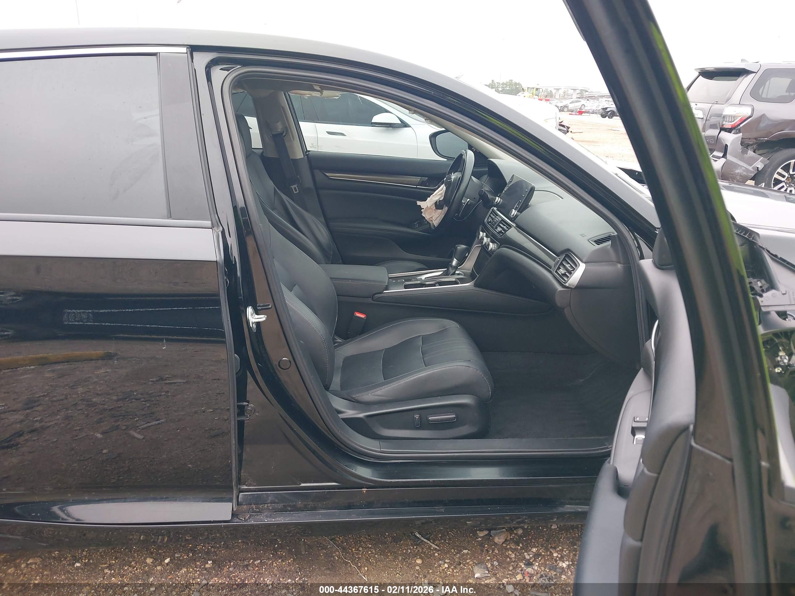 HONDA ACCORD image 5