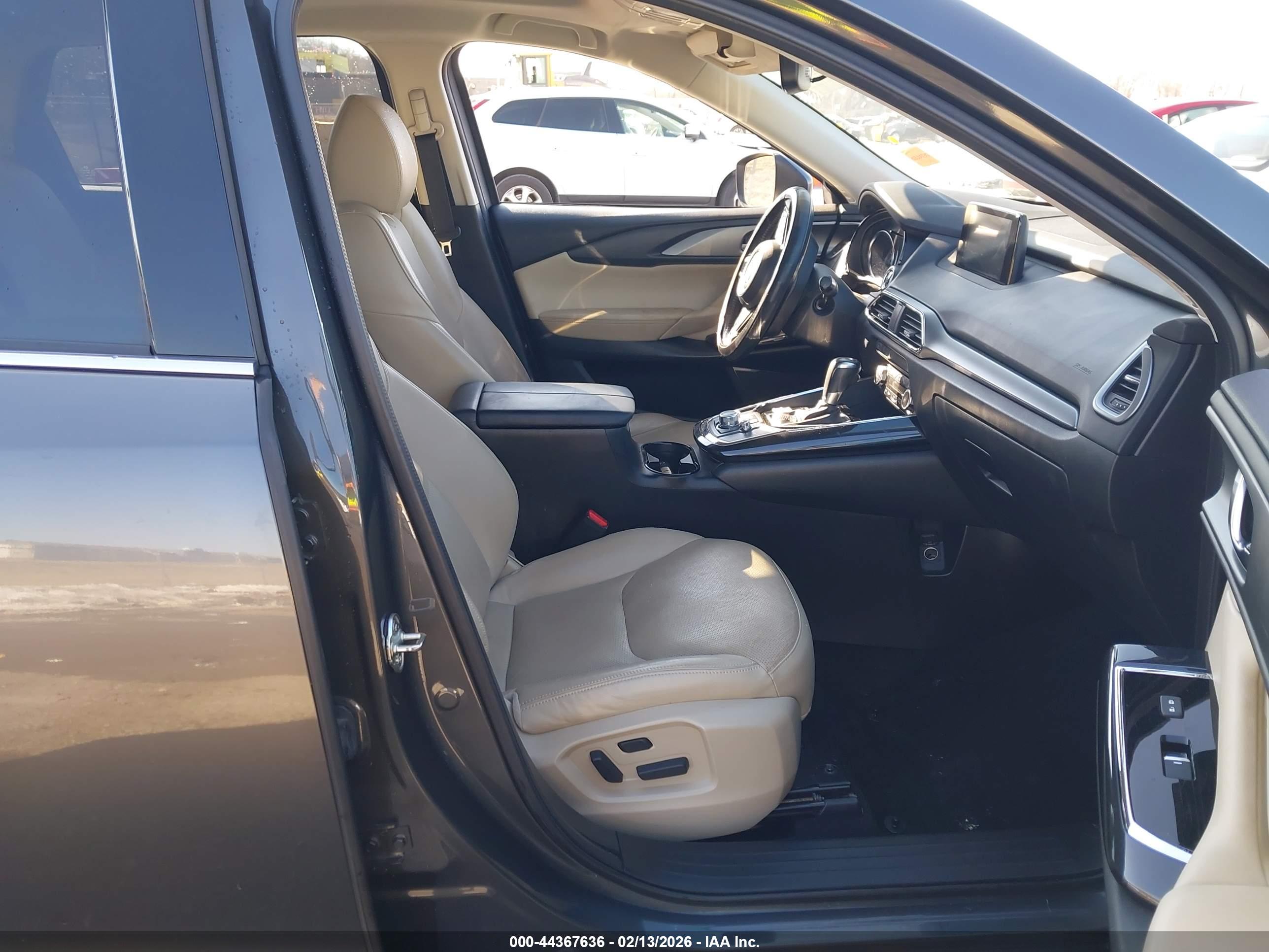 MAZDA CX-9 image 5