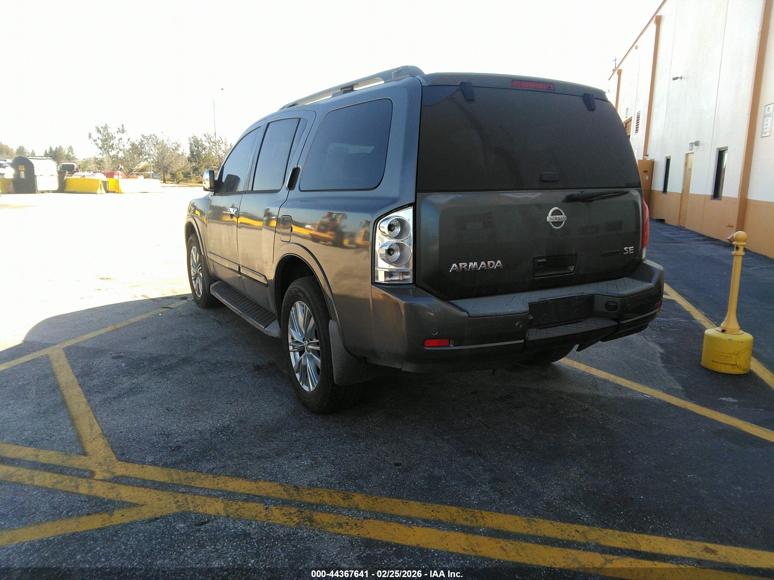 NISSAN ARMADA image 3