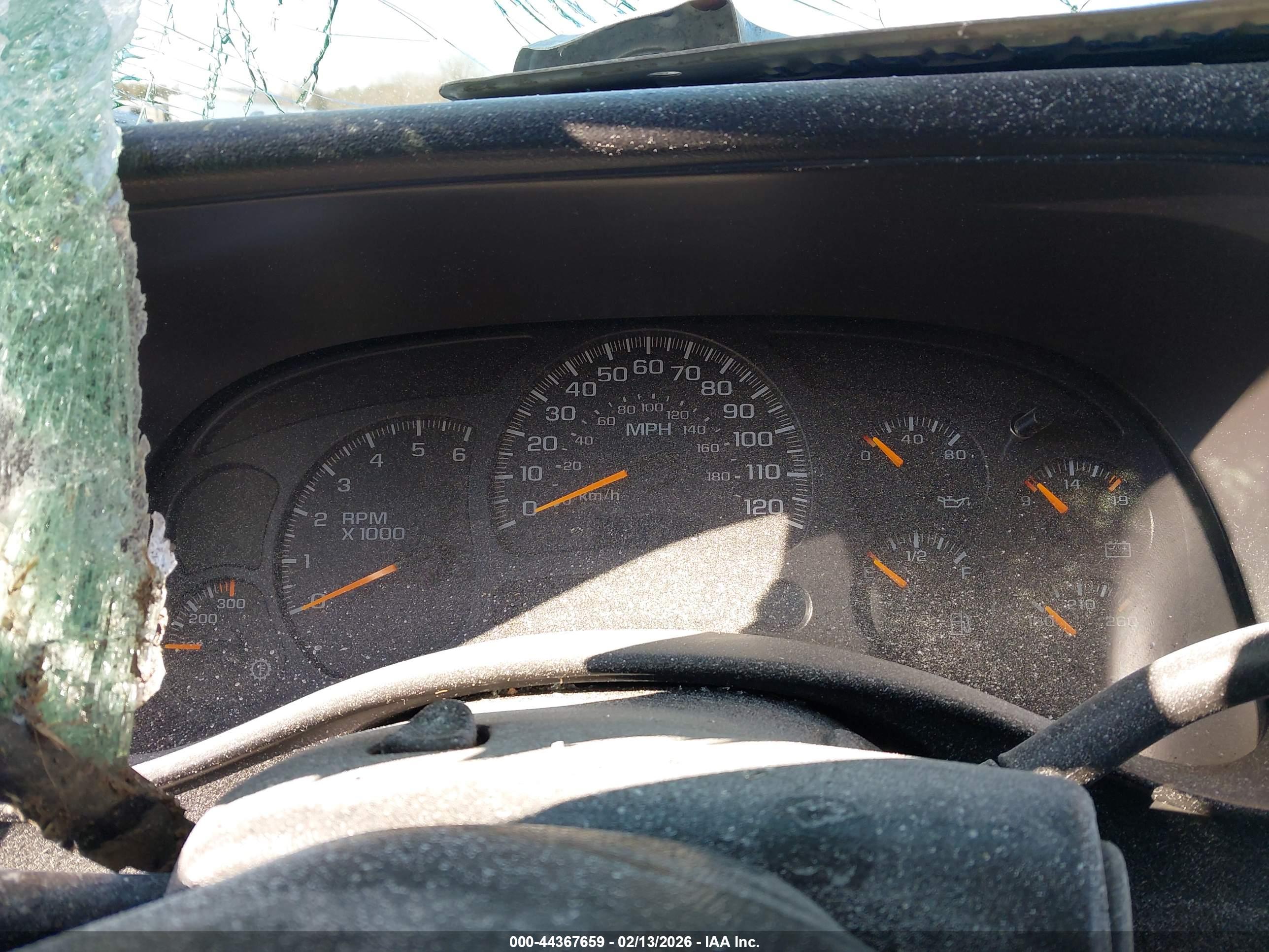 CHEVROLET SILVERADO image 7